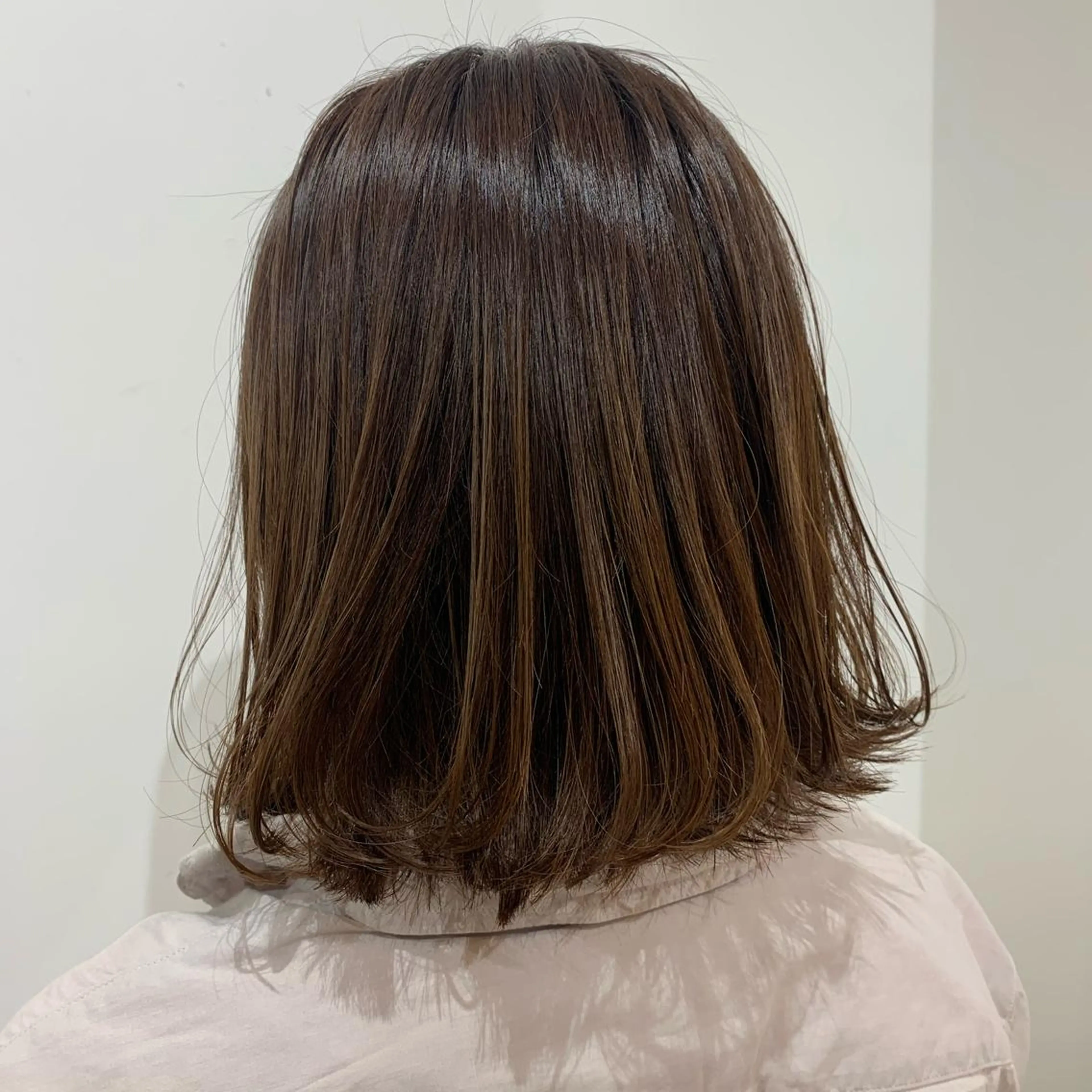 ミディアム ボブ 外ハネヘア メンズパーマ特化⚡️ 中村 駿のヘアスタイル