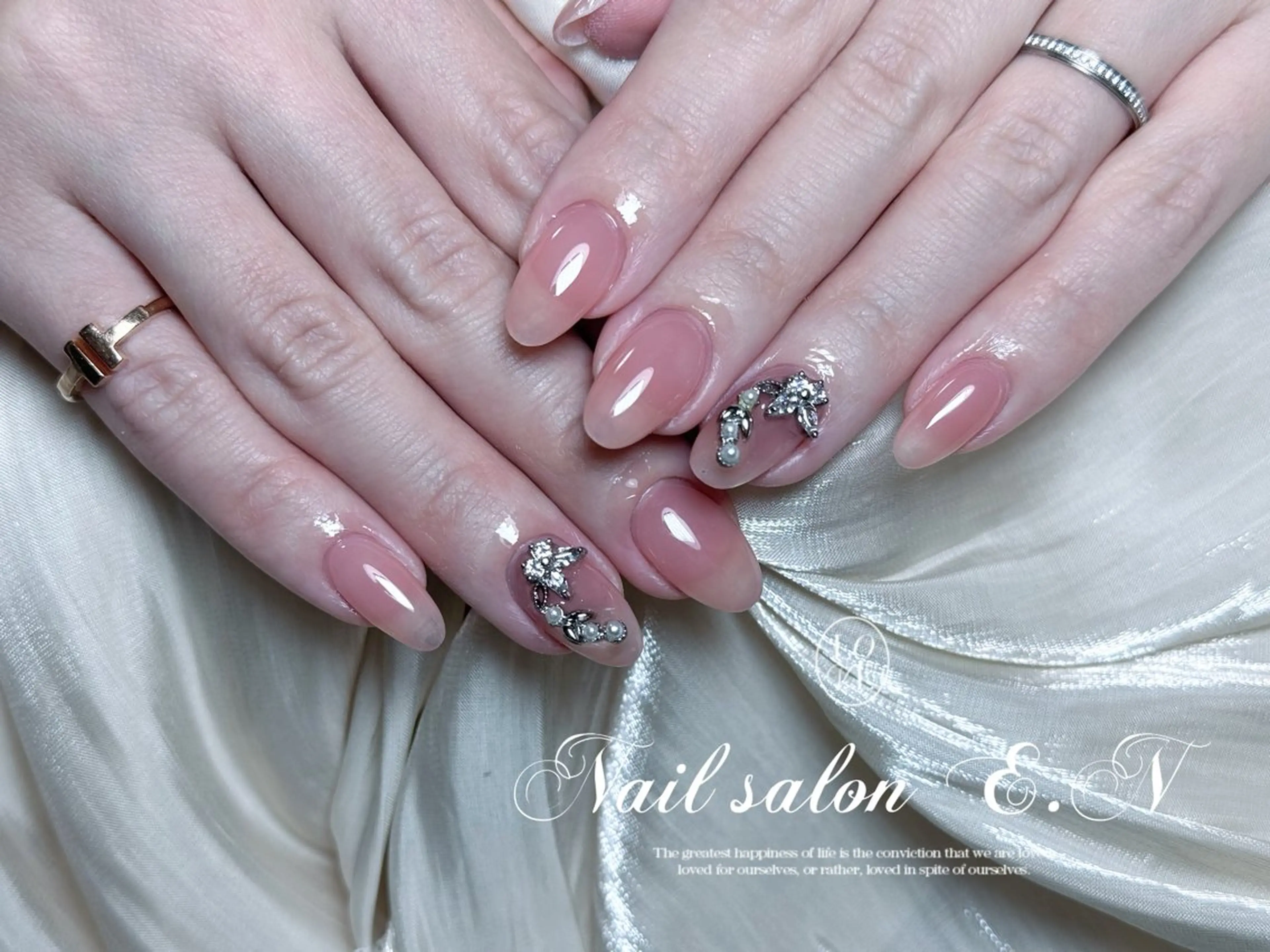 ネイル E.N🦋 長さ出し/持ち込みのネイルデザイン