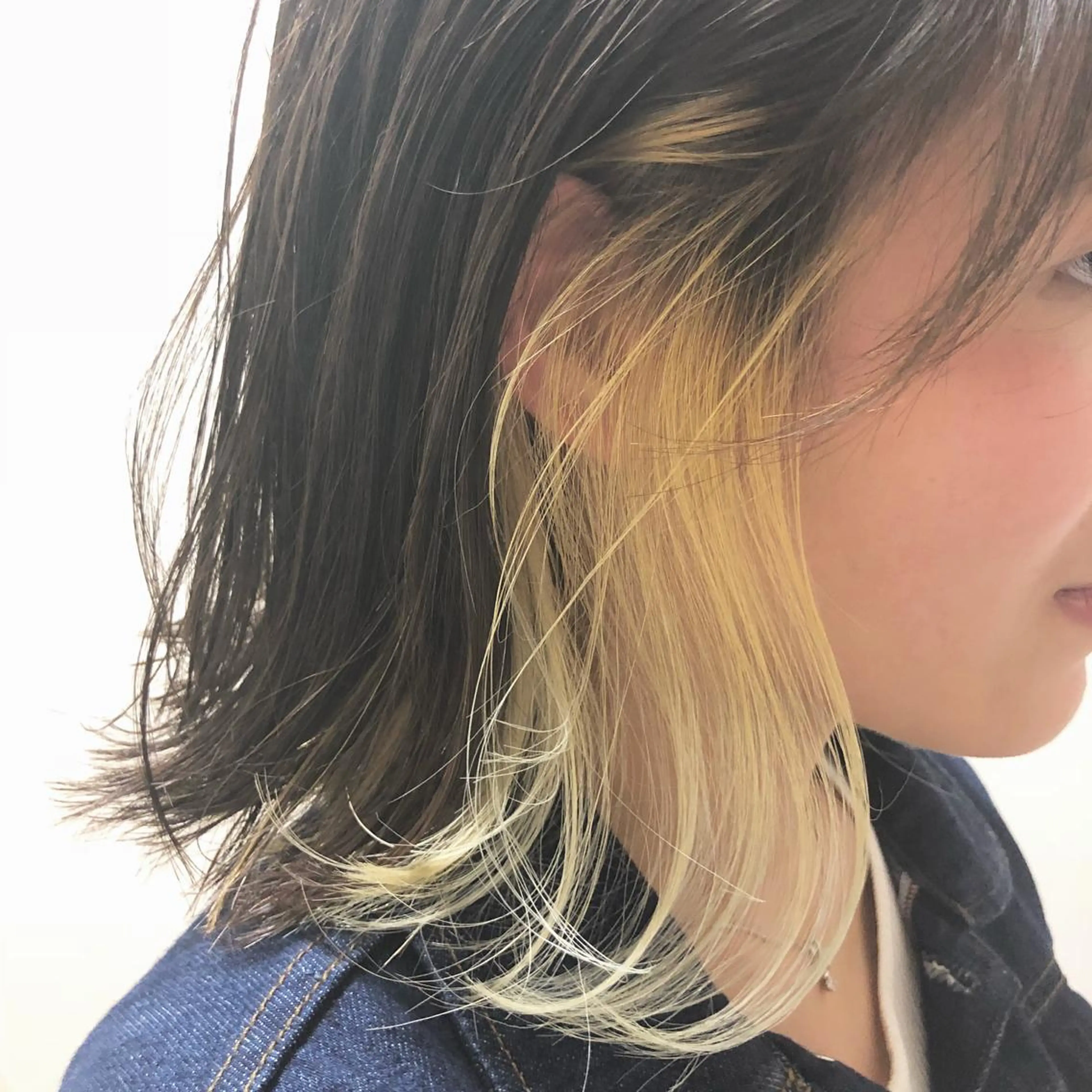 ショート カラー イヤリングカラー ボブ 宮本 聖希のヘアスタイル