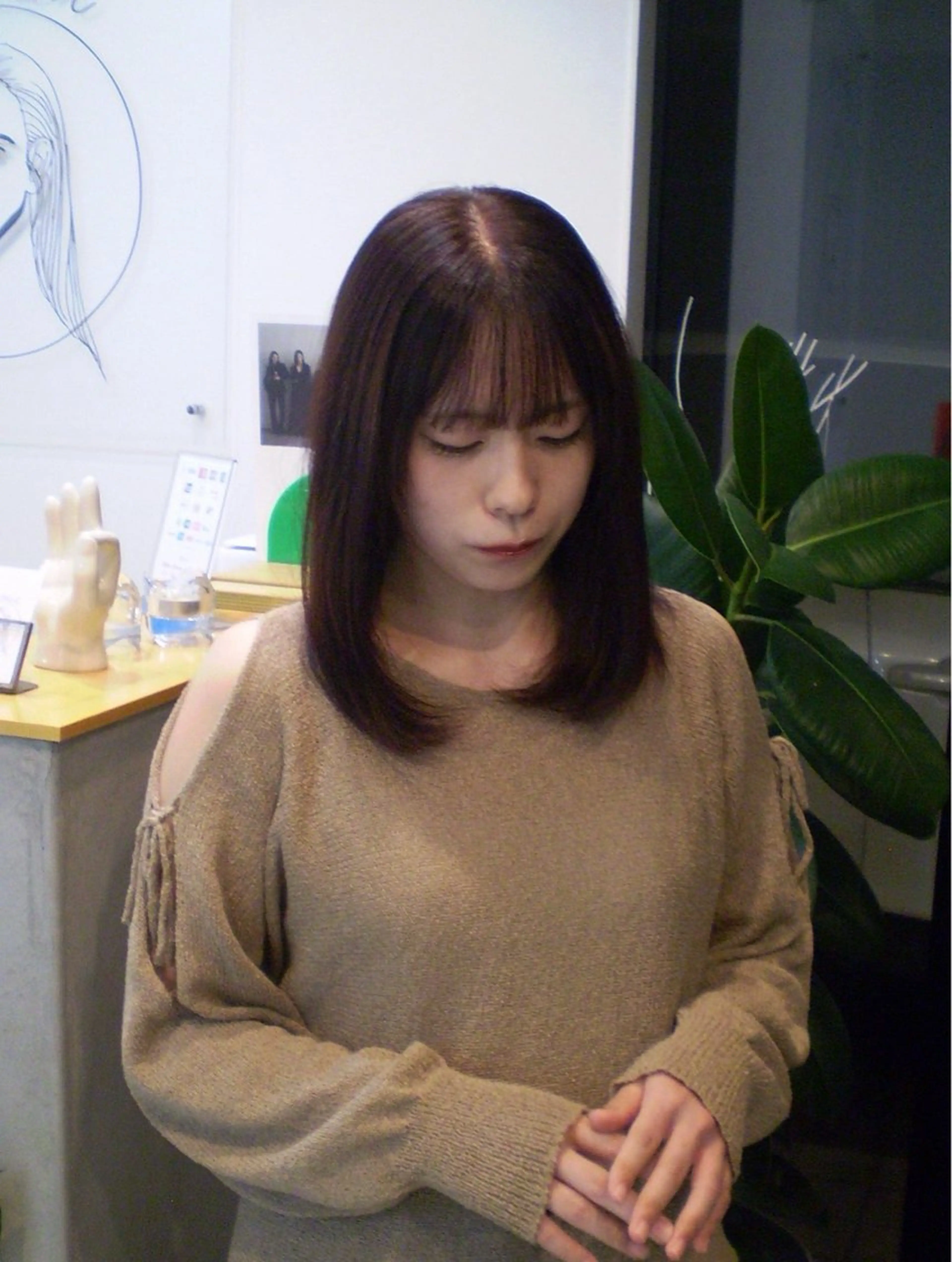 ミディアム カラー ブラウンカラー 顔周りカット カット ヘアカラー トリートメント enrich / キタガワ カノンのヘアスタイル