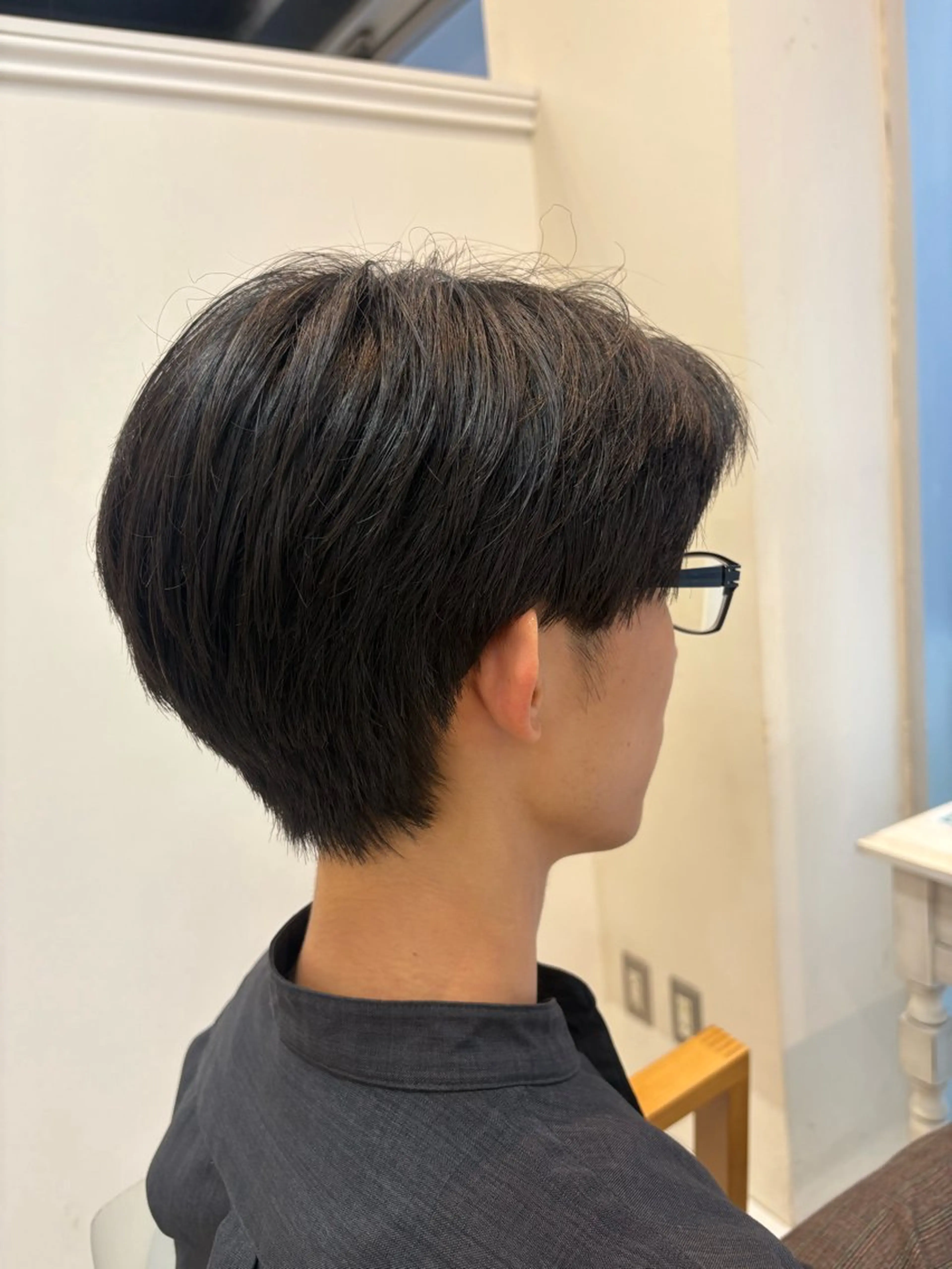 ショート アベ ミスズのヘアスタイル