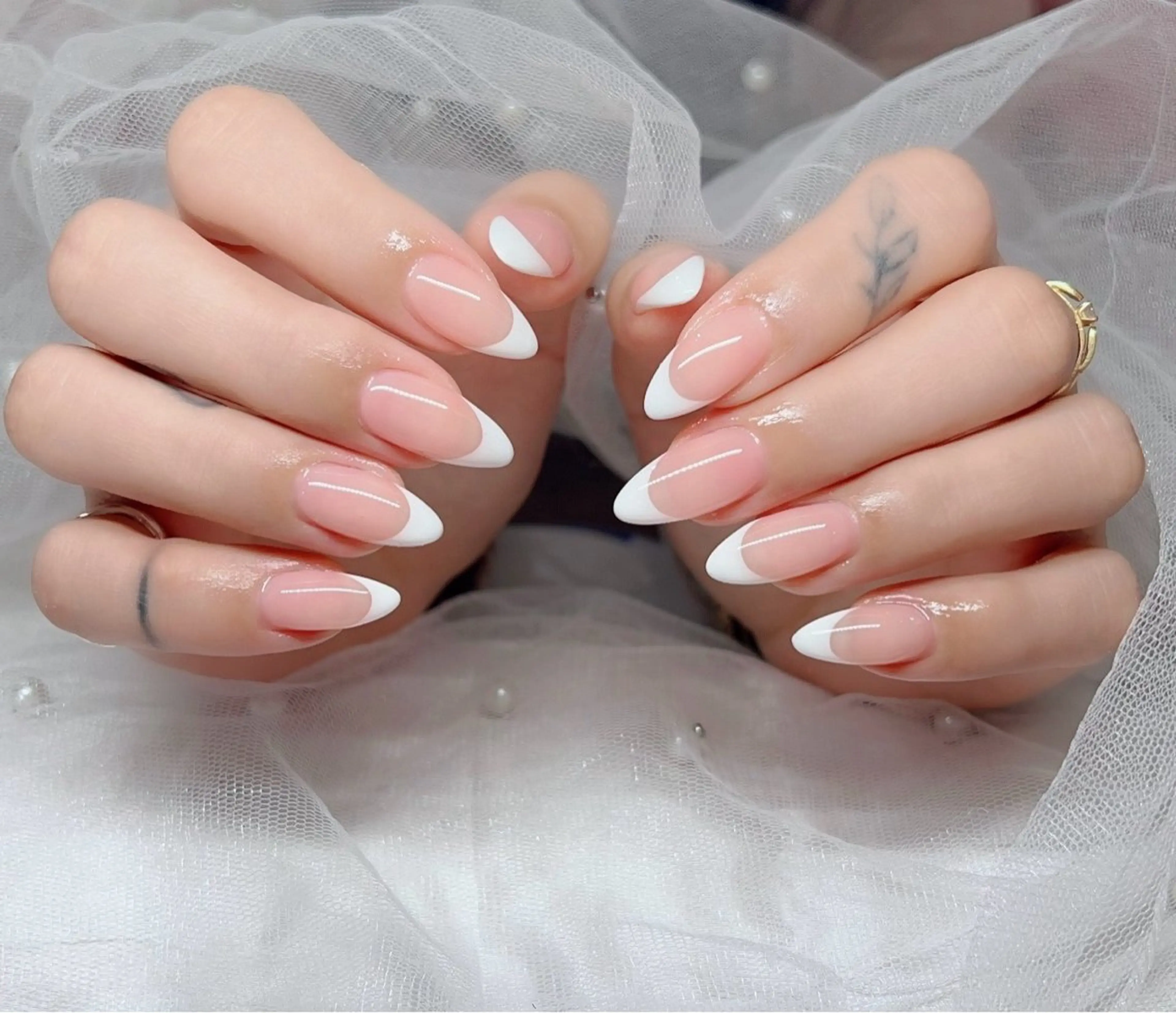 ネイル ハンドネイル 🎀PG🩵 ネイルサロンのネイルデザイン