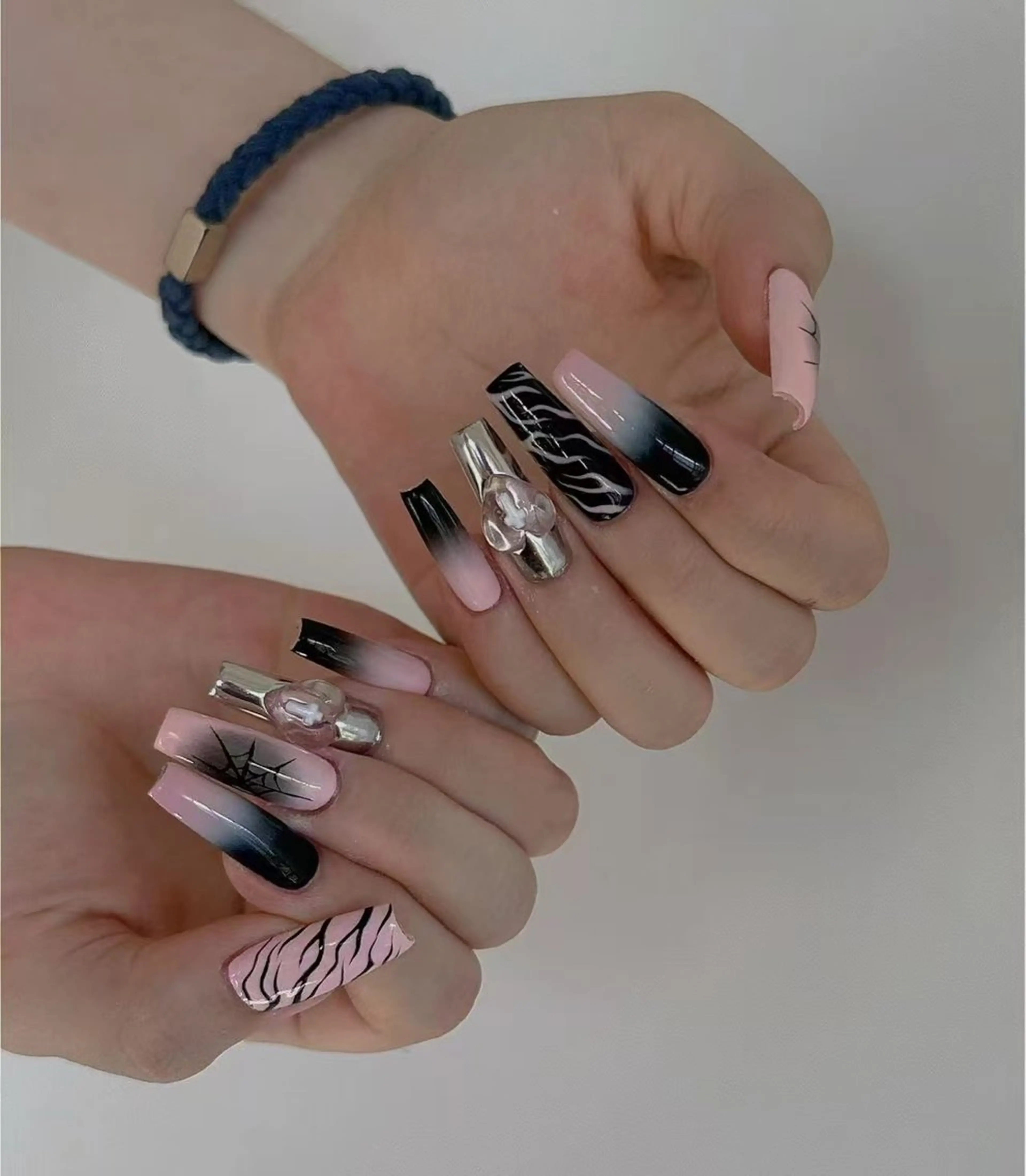 ネイル オーロラネイル フラワーネイル フットネイル フレンチネイル ジェルネイル ハンドネイル BabyYouMi ねねのネイルデザイン