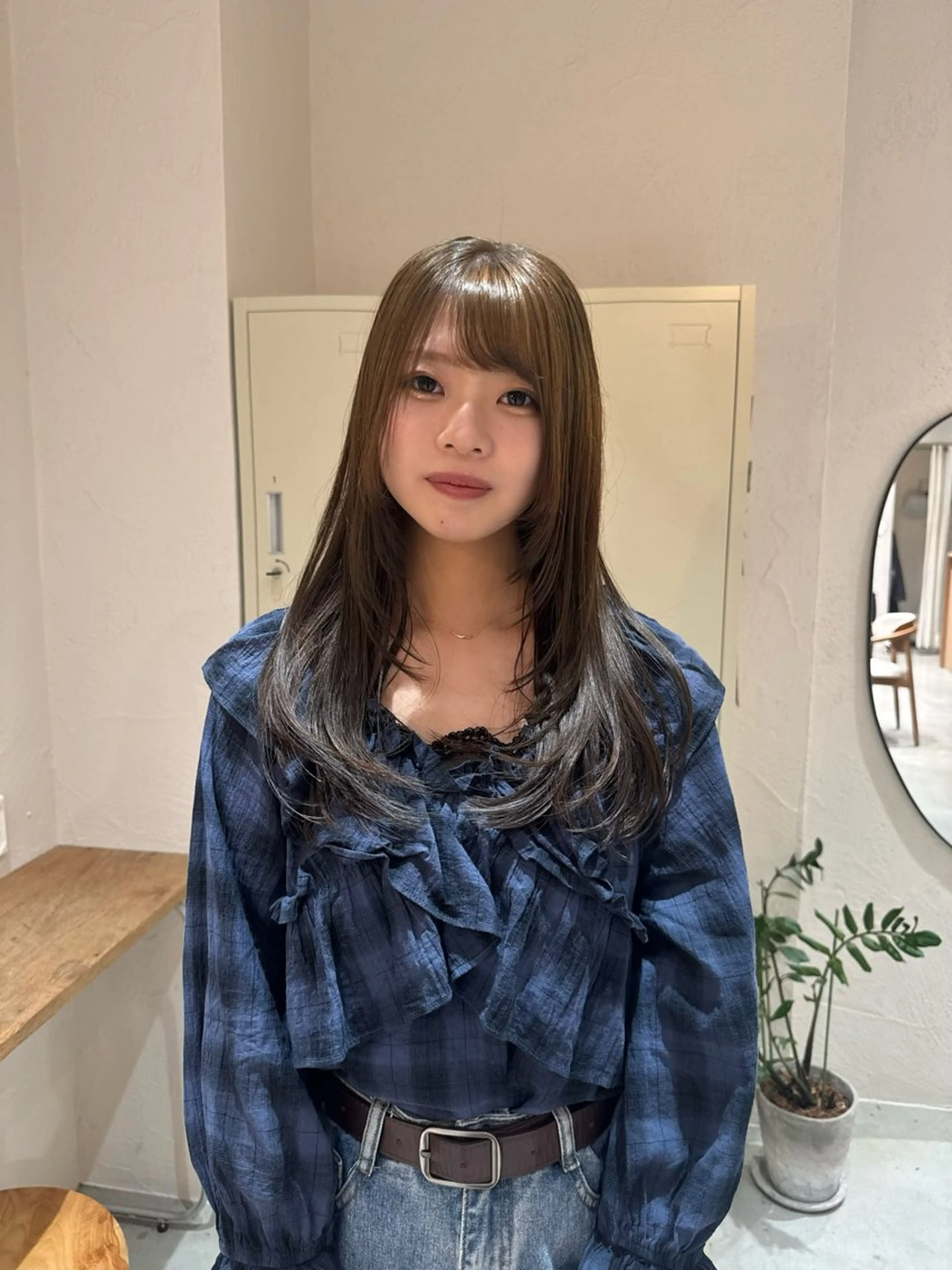 ロング カラー 村田 茉優のヘアスタイル