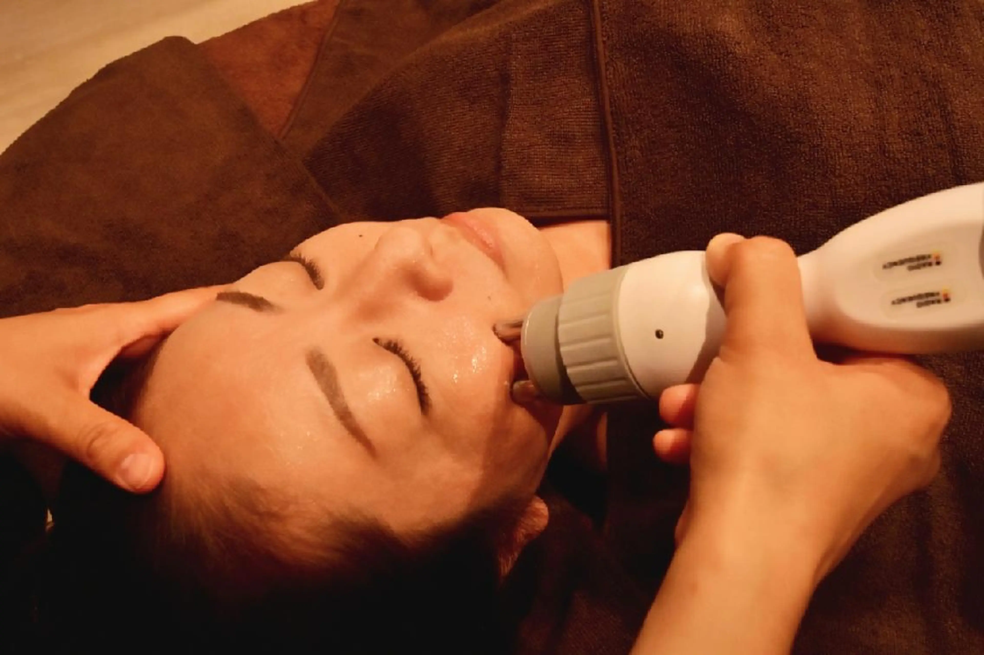 【小顔エイジングフェイシャル】ラジオ波フェイシャル💆‍♀４５分　メンズ可の写真