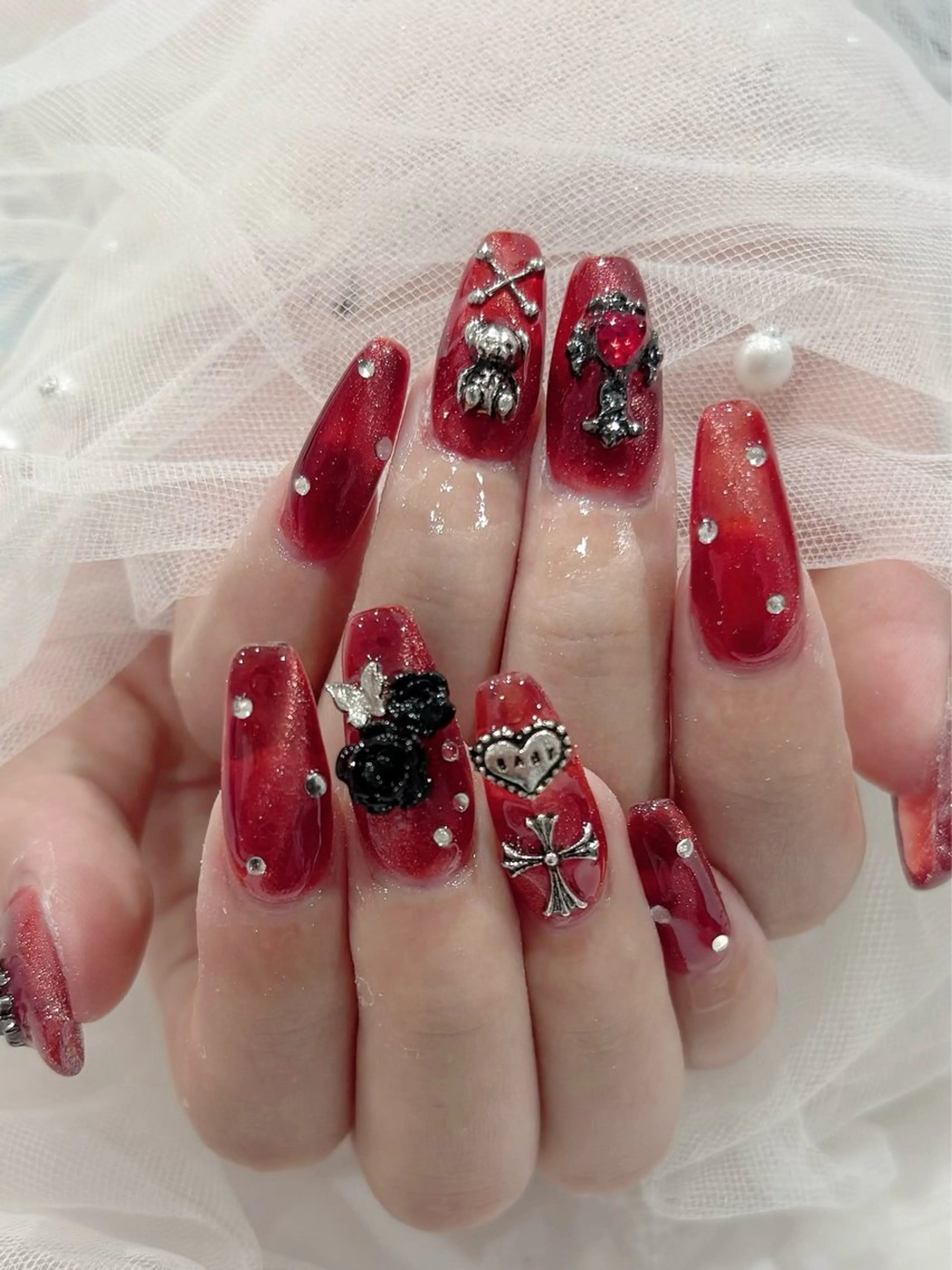 ネイル Zir nail 津田沼店所属・☁️ ゆい 🧸💛のネイルデザイン