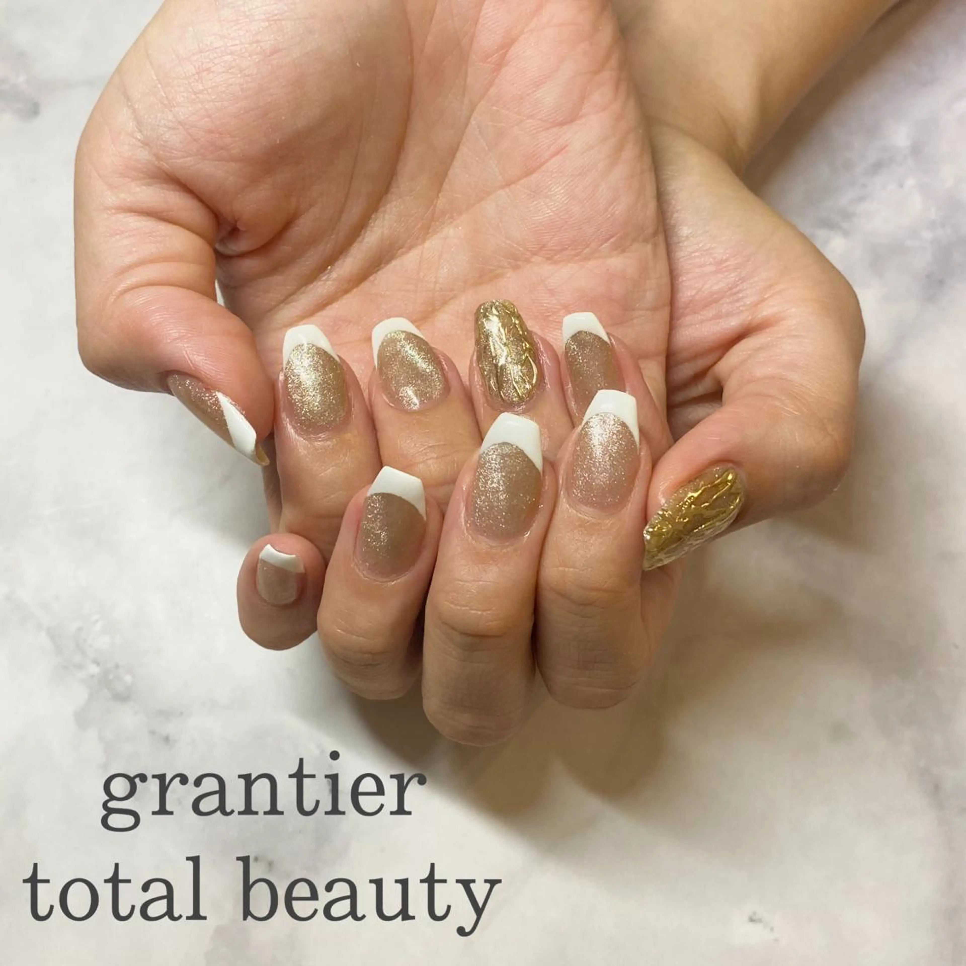 ネイル アートネイル フレンチネイル マグネットネイル シンプルネイル ハンドネイル grantier beautyのネイルデザイン