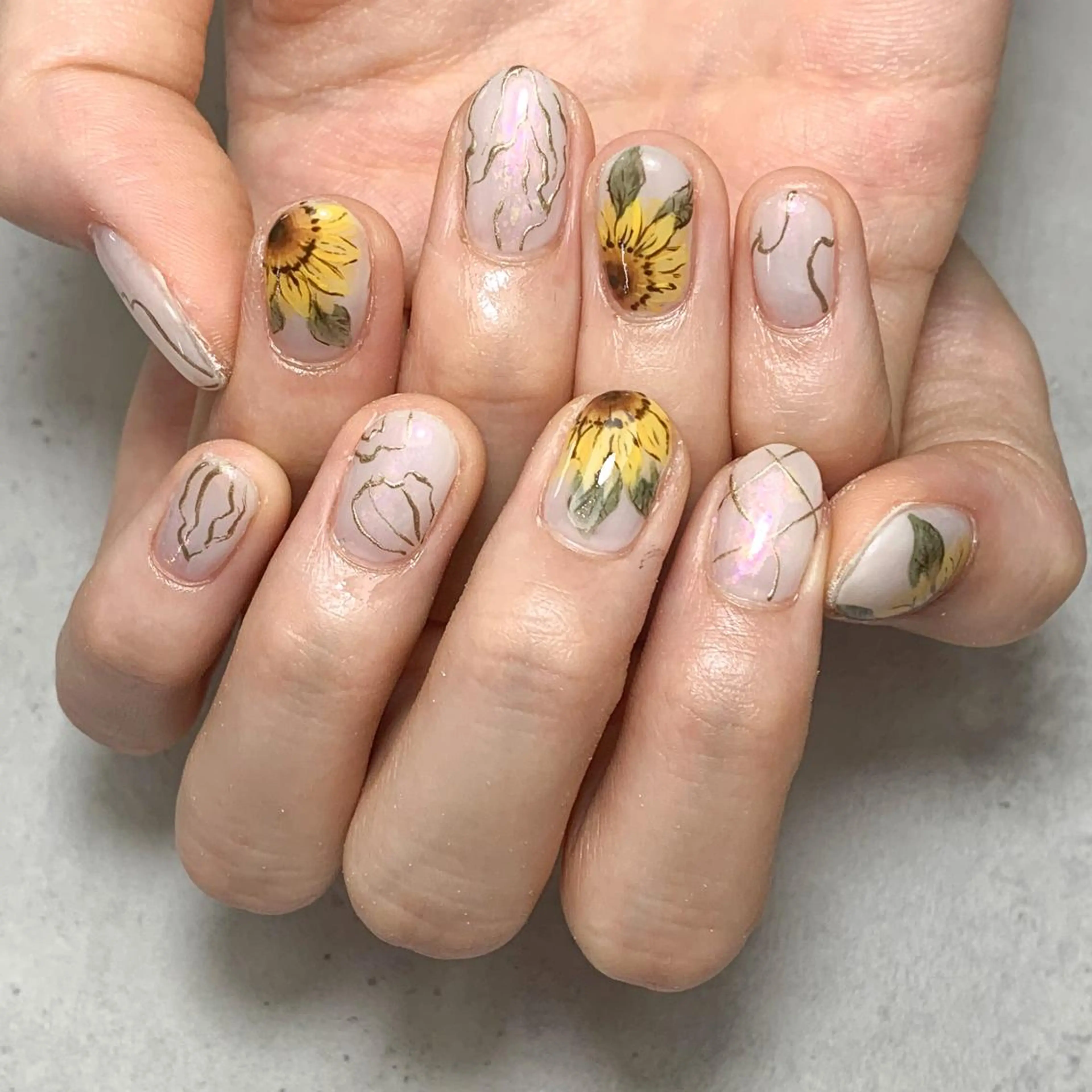 ネイル atelier　FIORITURA所属・FIORITURA aiのネイルデザイン