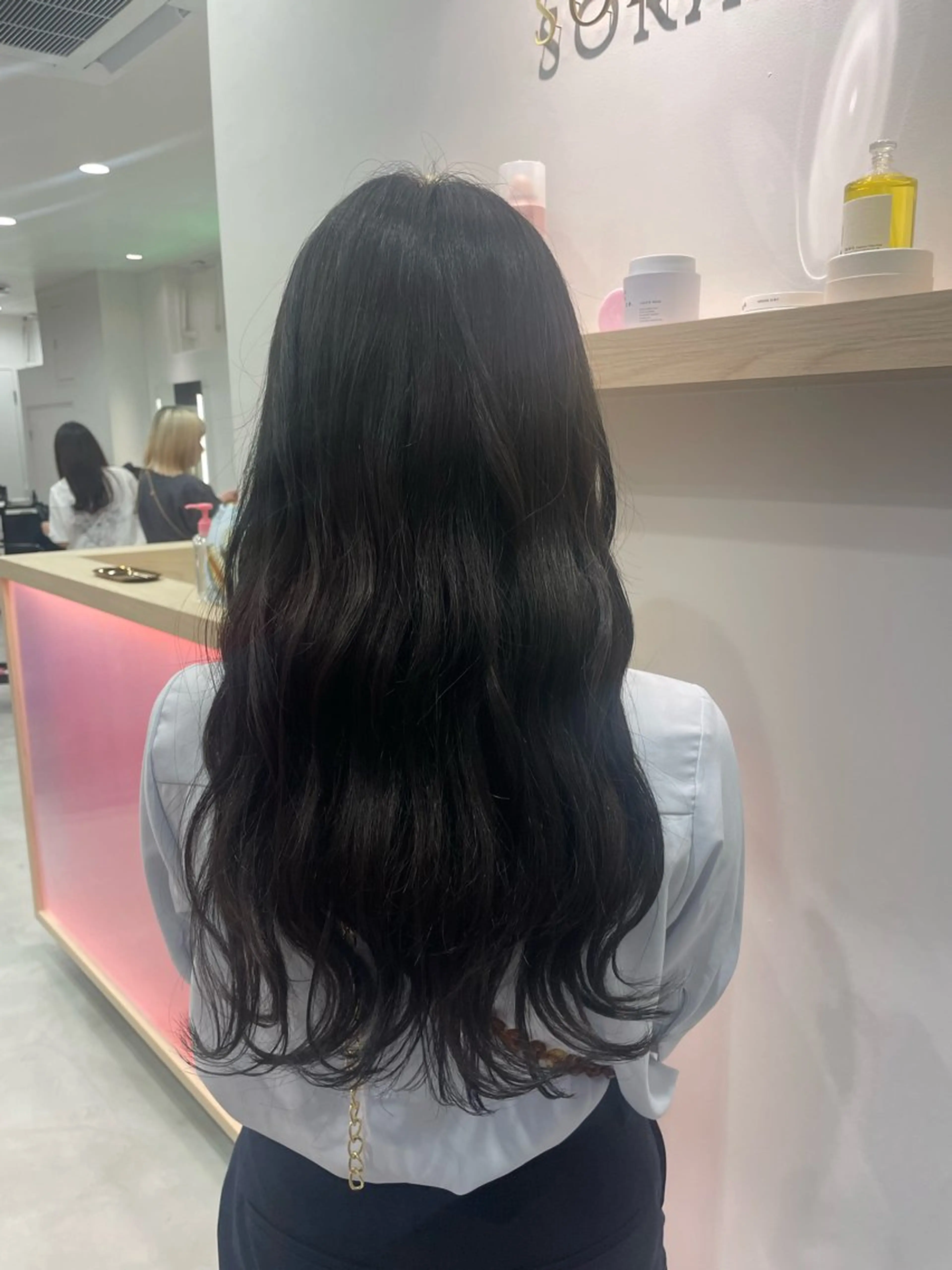 ロング 大久保 詩月のヘアスタイル