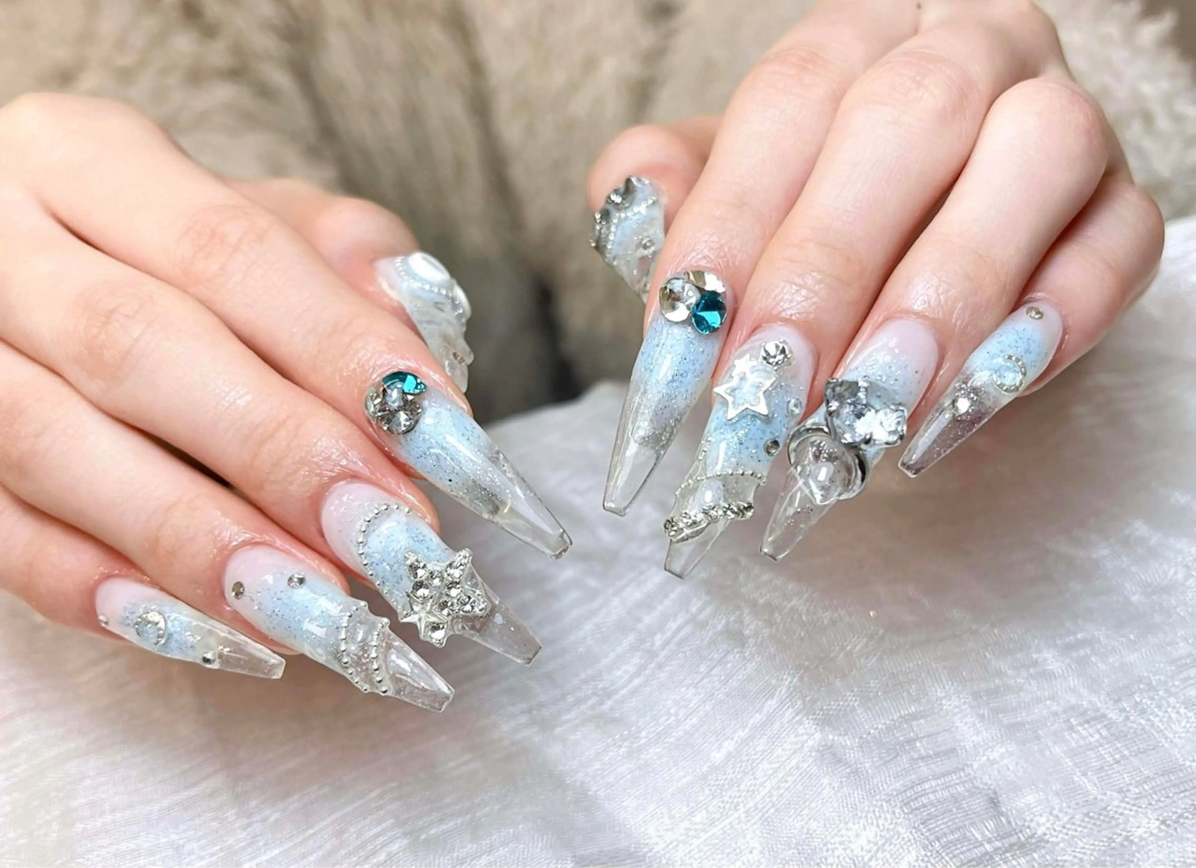 ネイル アートネイル 成人式 ジェルネイル ニュアンスネイル 夏ネイル ハンドネイル Jenn Nail Salonのネイルデザイン