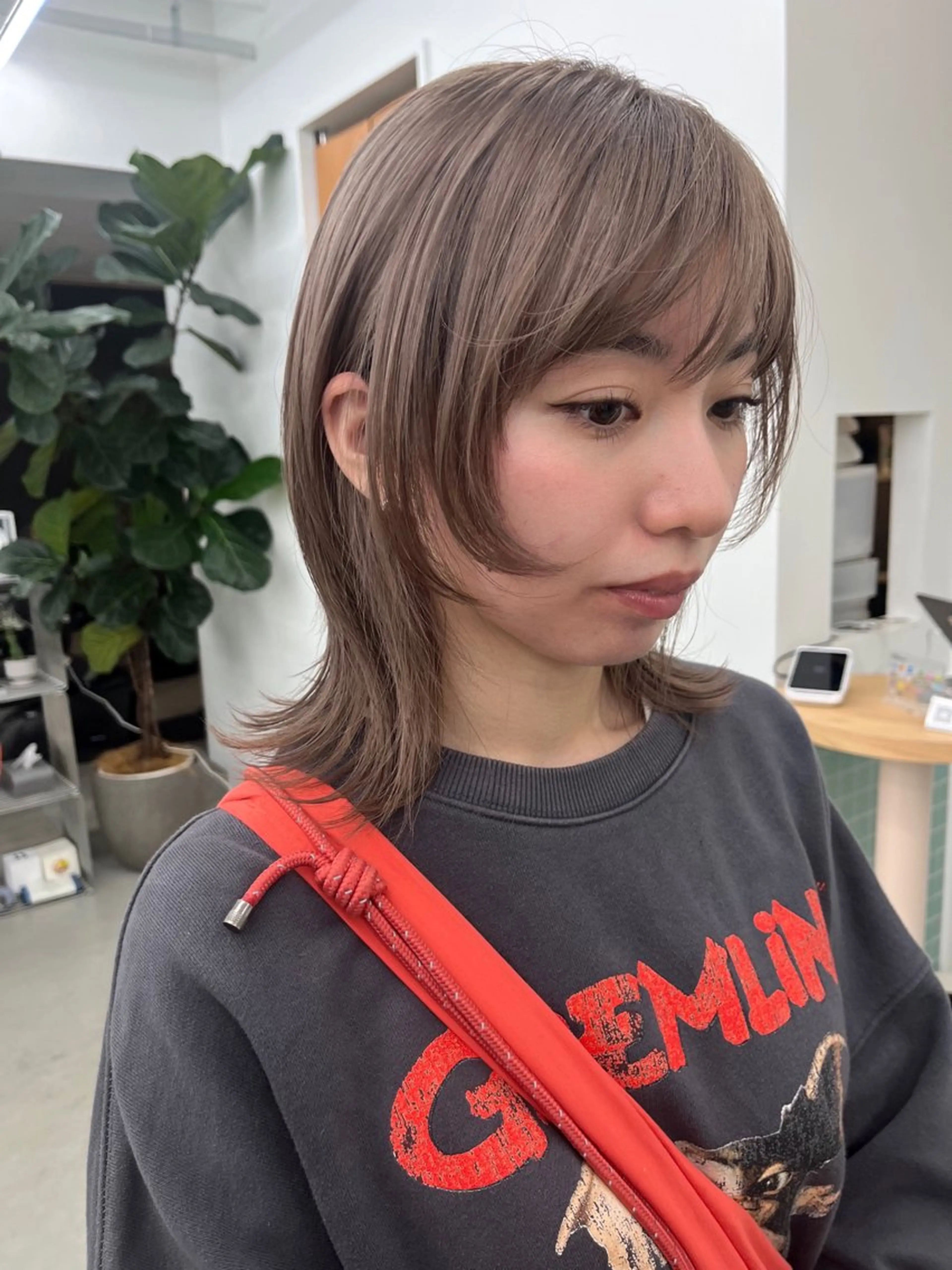 セミロング カット ヘアカラー トリートメント レイヤー/ケアパーマ /ニュアンス/モードのヘアスタイル