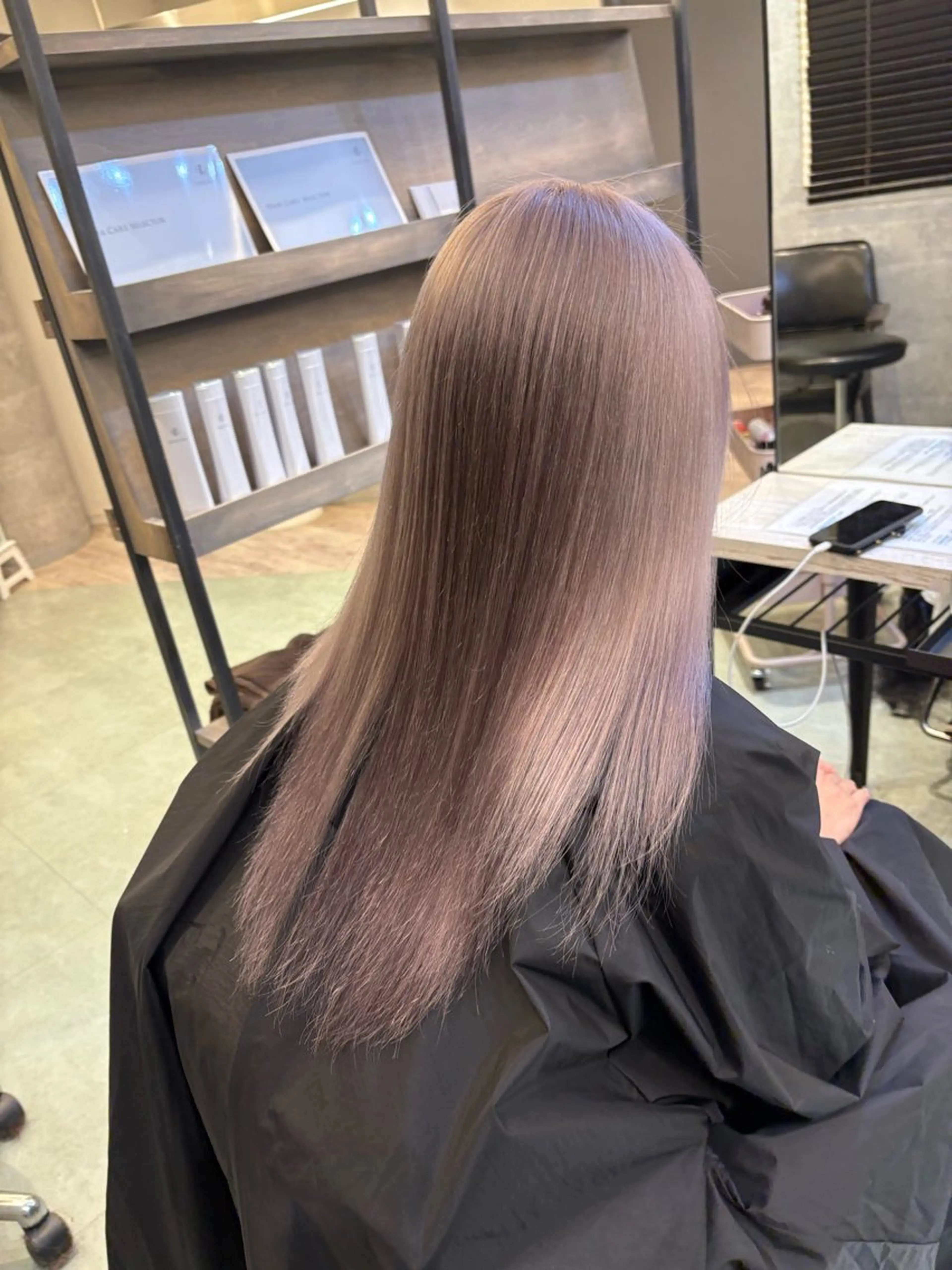 セミロング ヘアカラー ケアブリーチ🌟 ♢WATARU♢のヘアスタイル