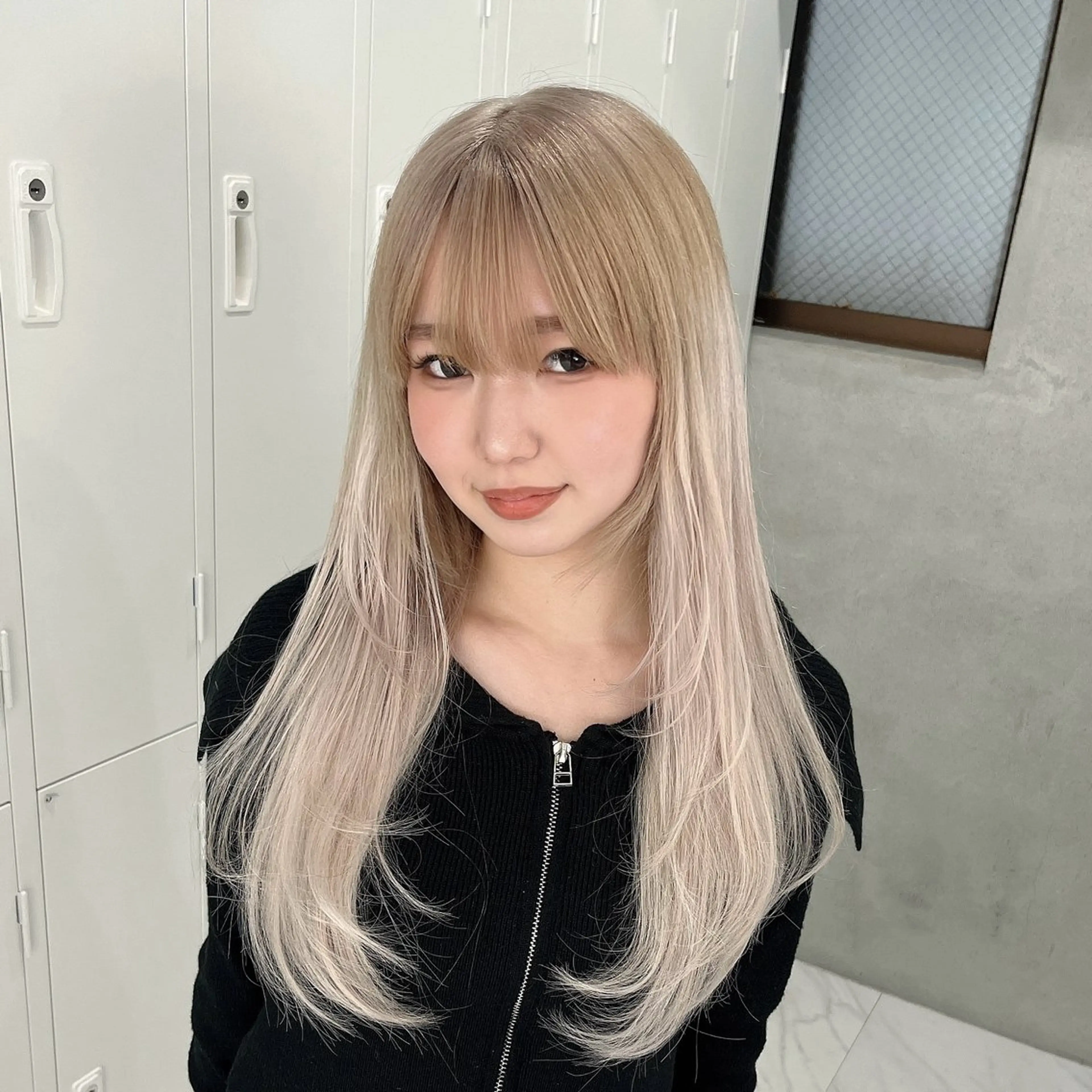 ロング ロング エクステ りおな/エクステ /ミルクティーカラーのヘアスタイル