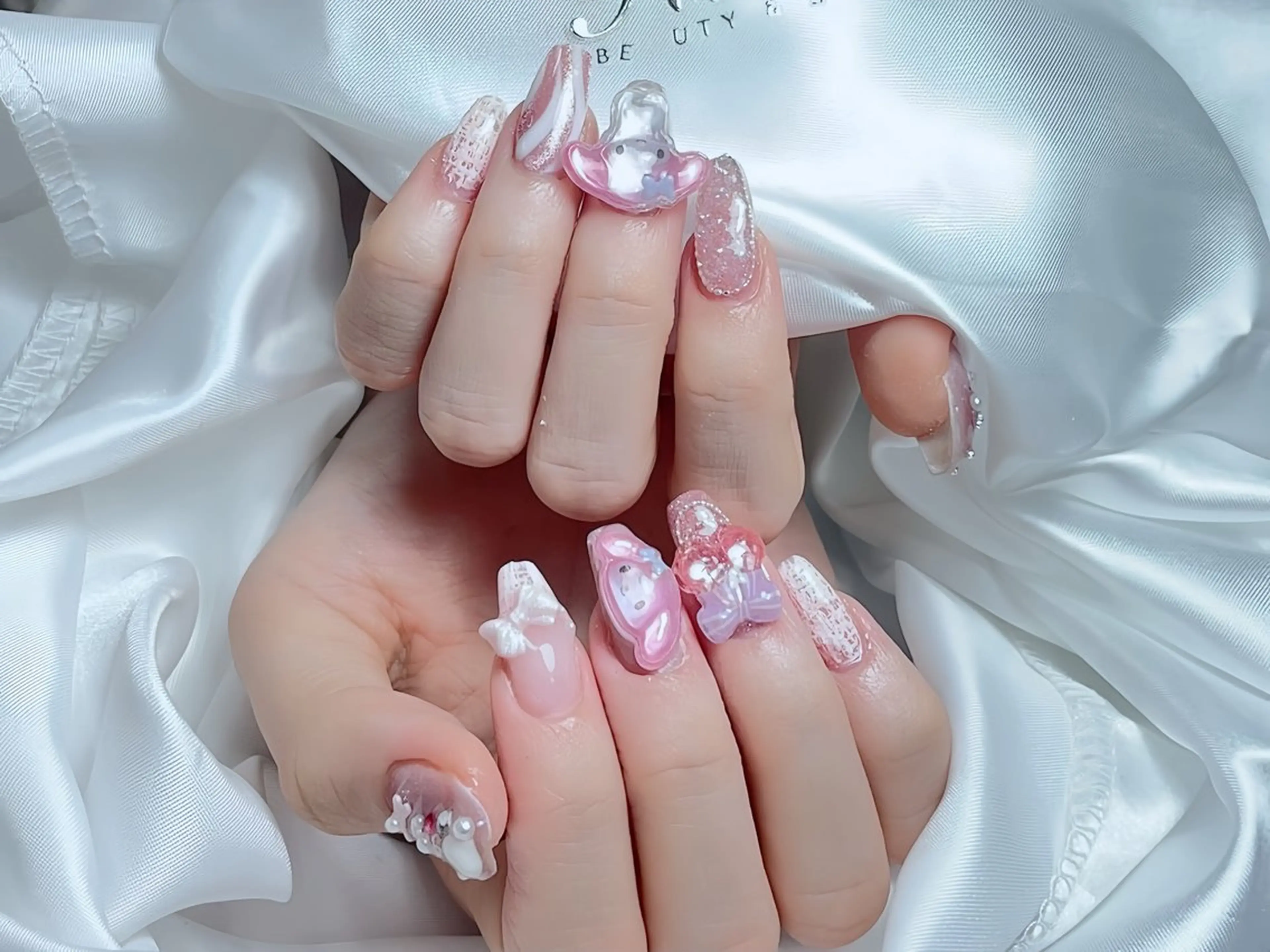 ネイル アニマル柄 ボルドー ブラウン チークネイル フレンチネイル ハンドネイル Rin Nail 新大久保店のネイルデザイン