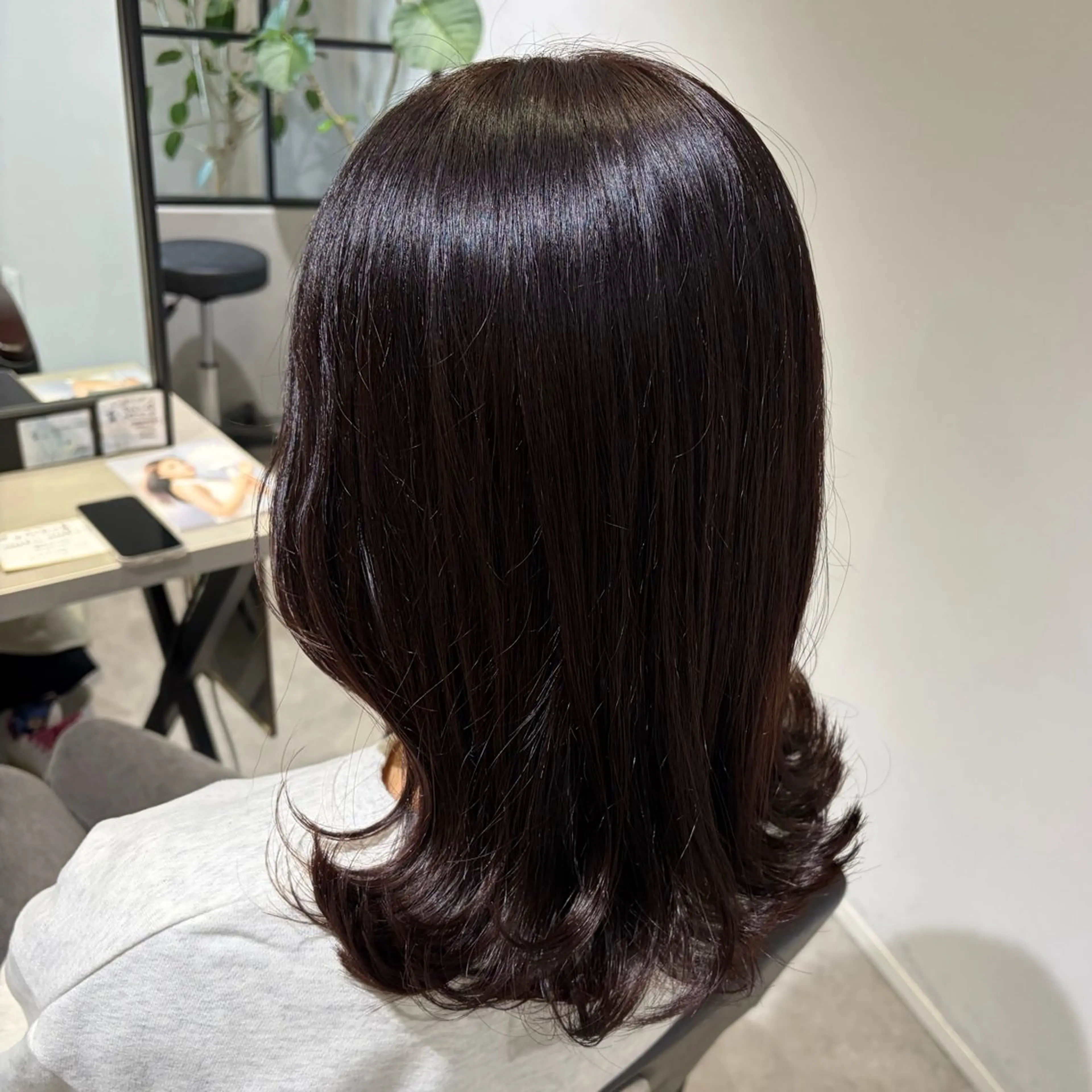 セミロング カラー カット ヘアカラー トリートメント 岩本みるか/ 暖色カラー/ベージュのヘアスタイル