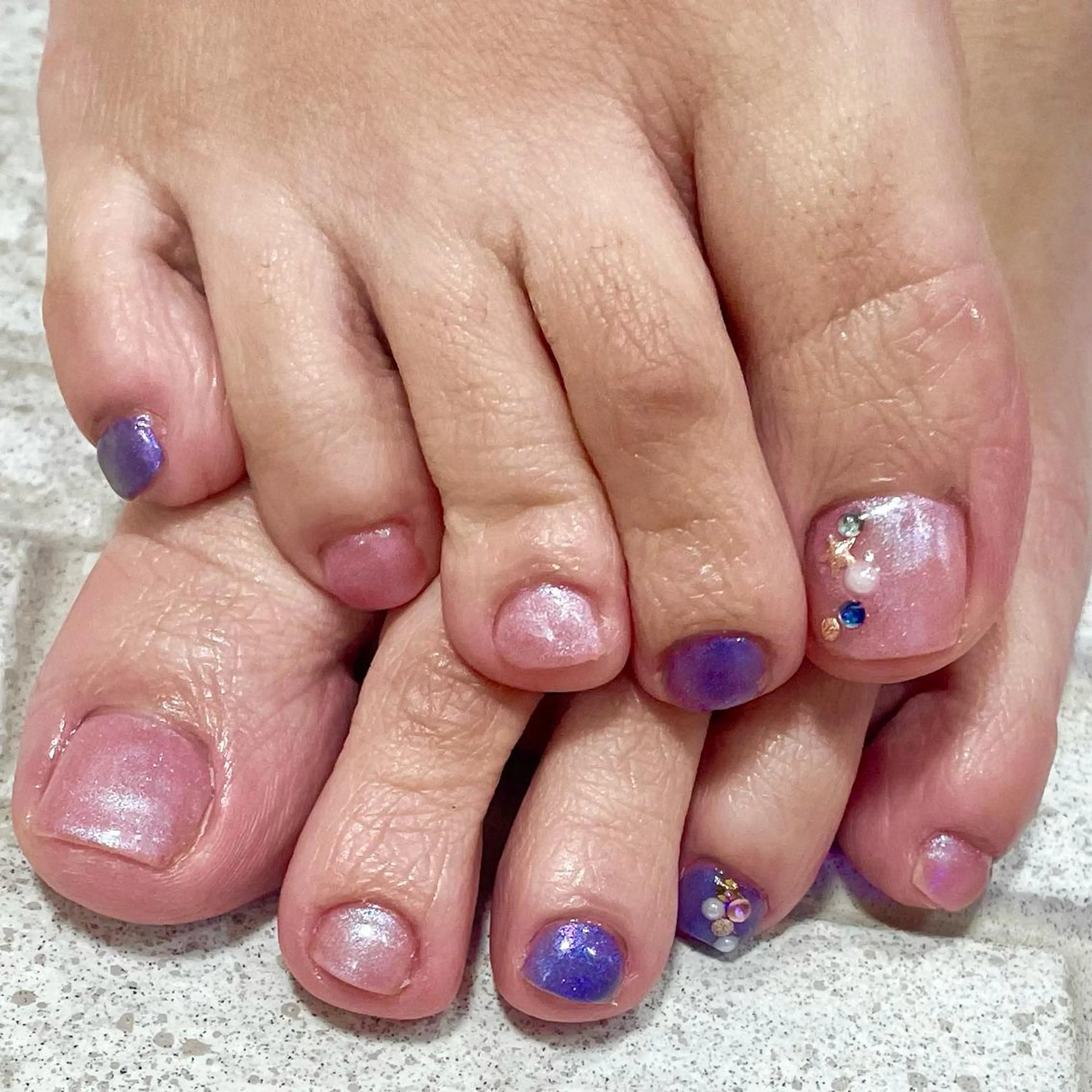 ネイル フットネイル ワンカラーネイル 奥園 良恵のネイルデザイン