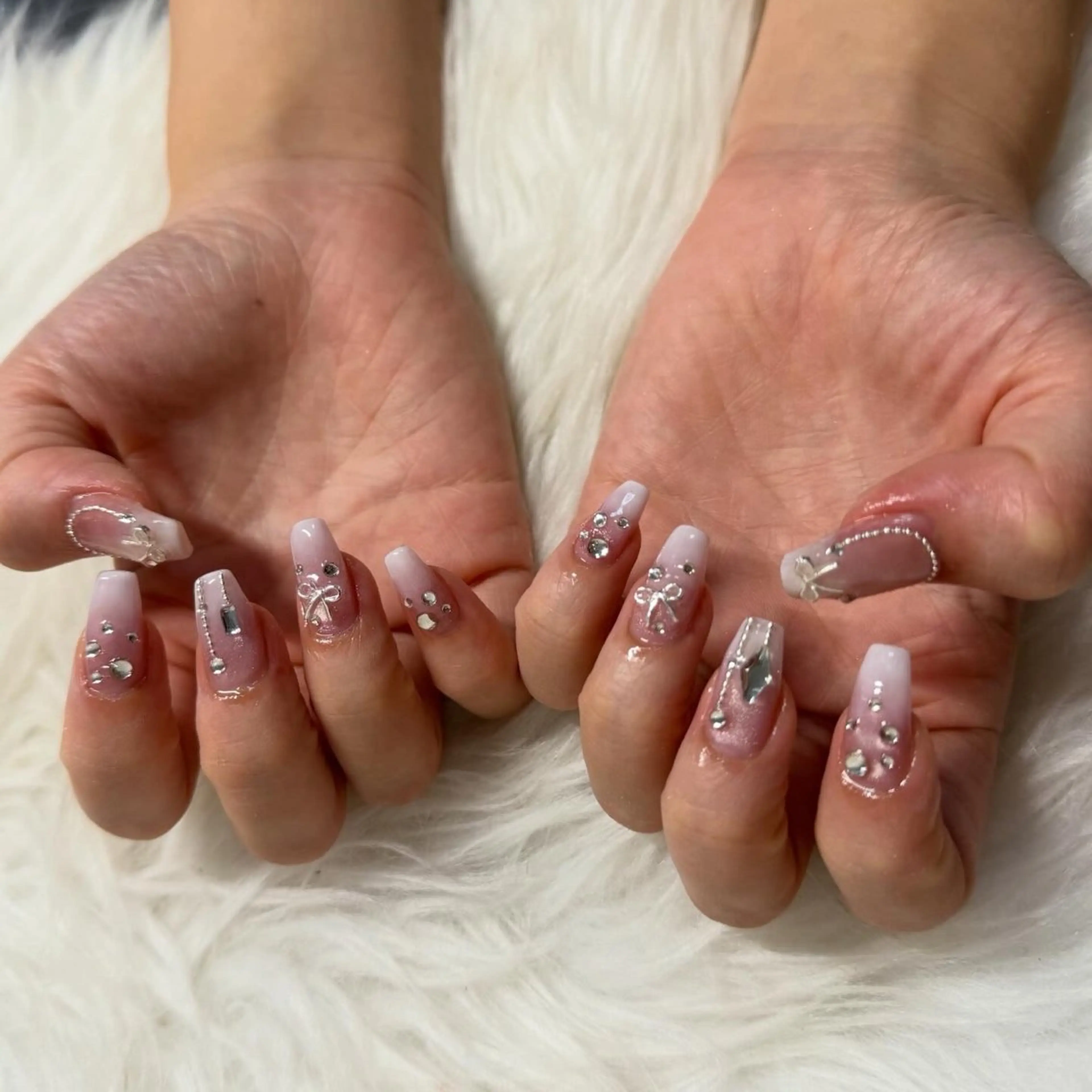 ミディアム ハンドネイル mao .のネイルデザイン