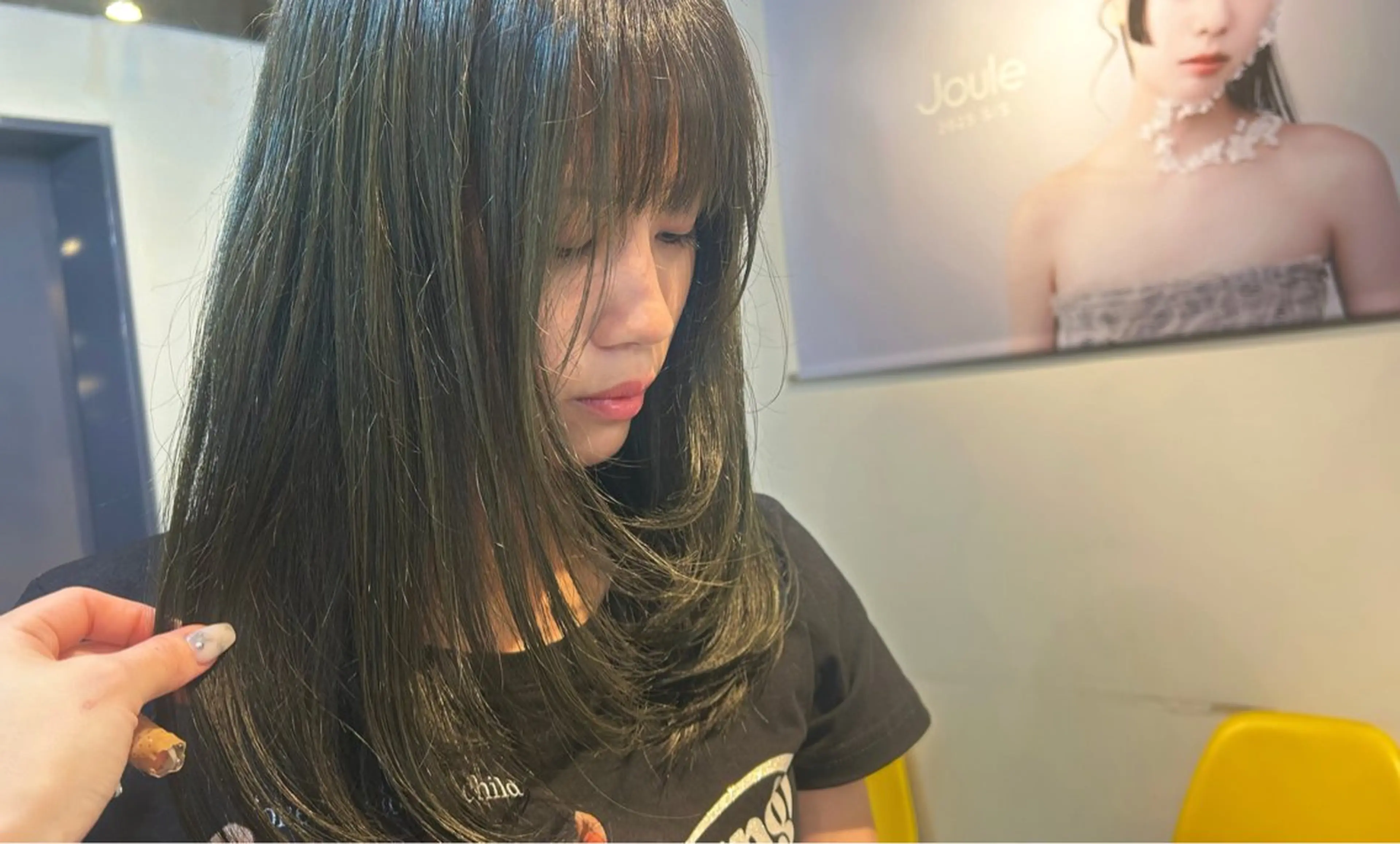 ロング カラー ブリーチ 透明感カラー ✂韓国レイヤー 🦋みやび🪽のヘアスタイル