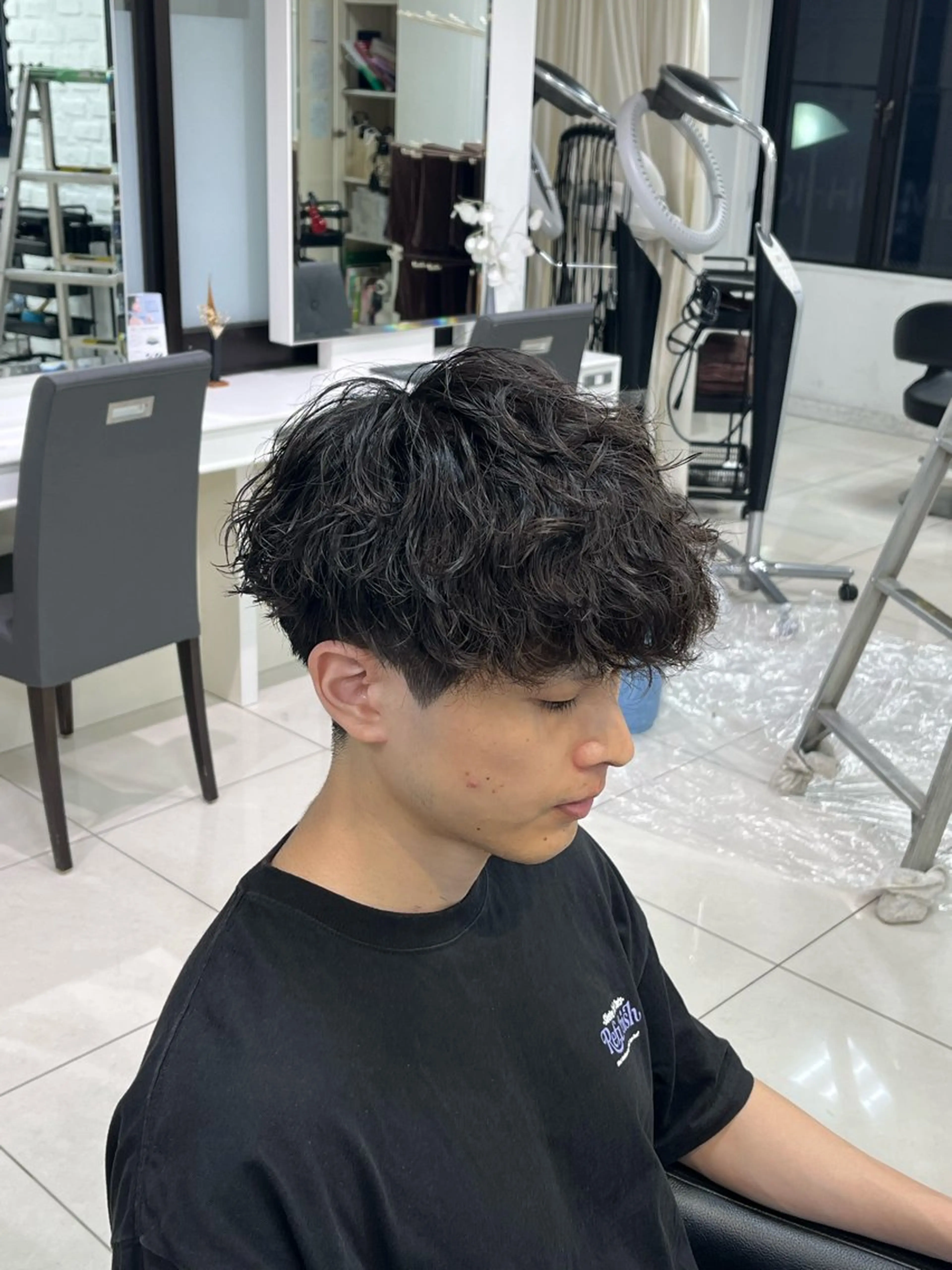 ショート カラー パーマ メンズ カット パーマ 【シャドウパーマ センターパート】義心のヘアスタイル