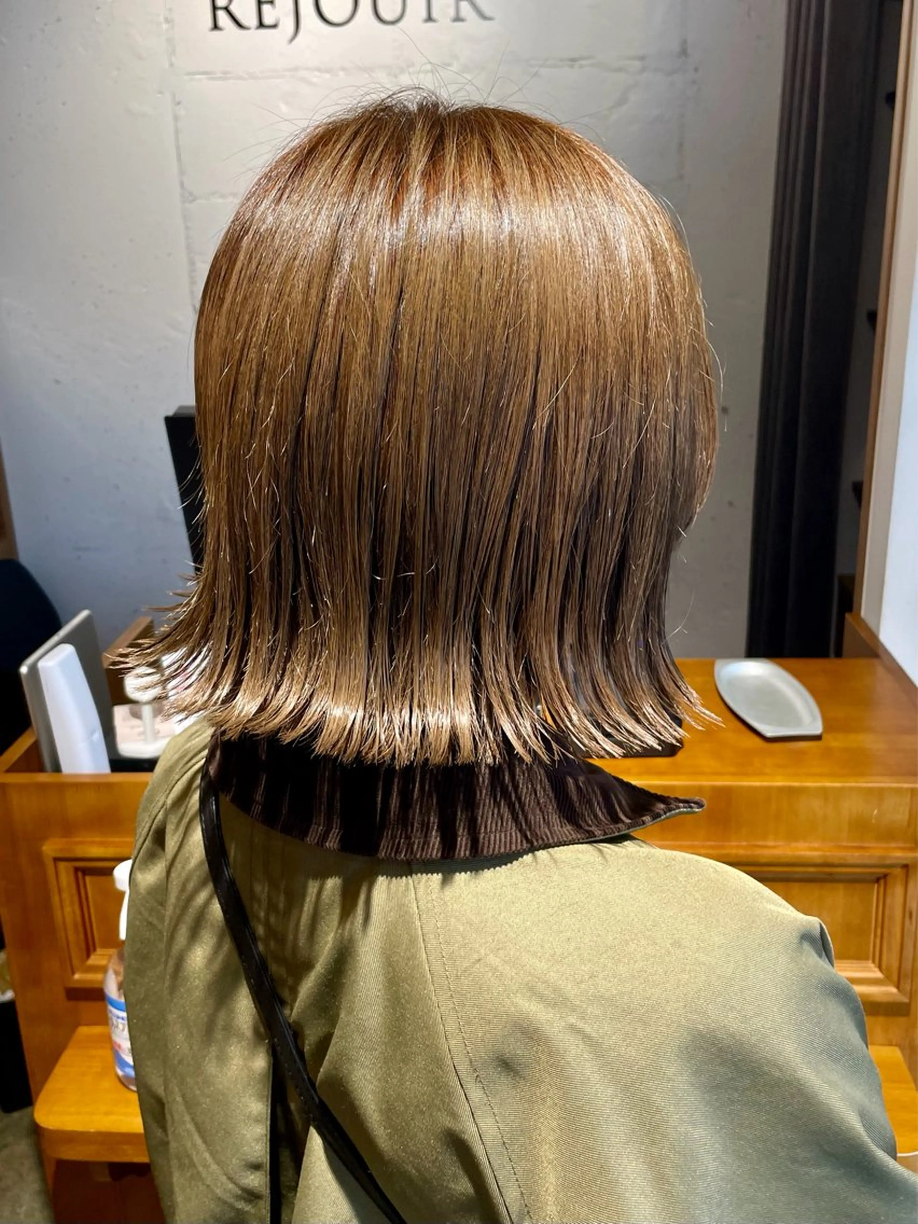 ミディアム カラー ベージュ/ 髪質改善 /末田柊希のヘアスタイル