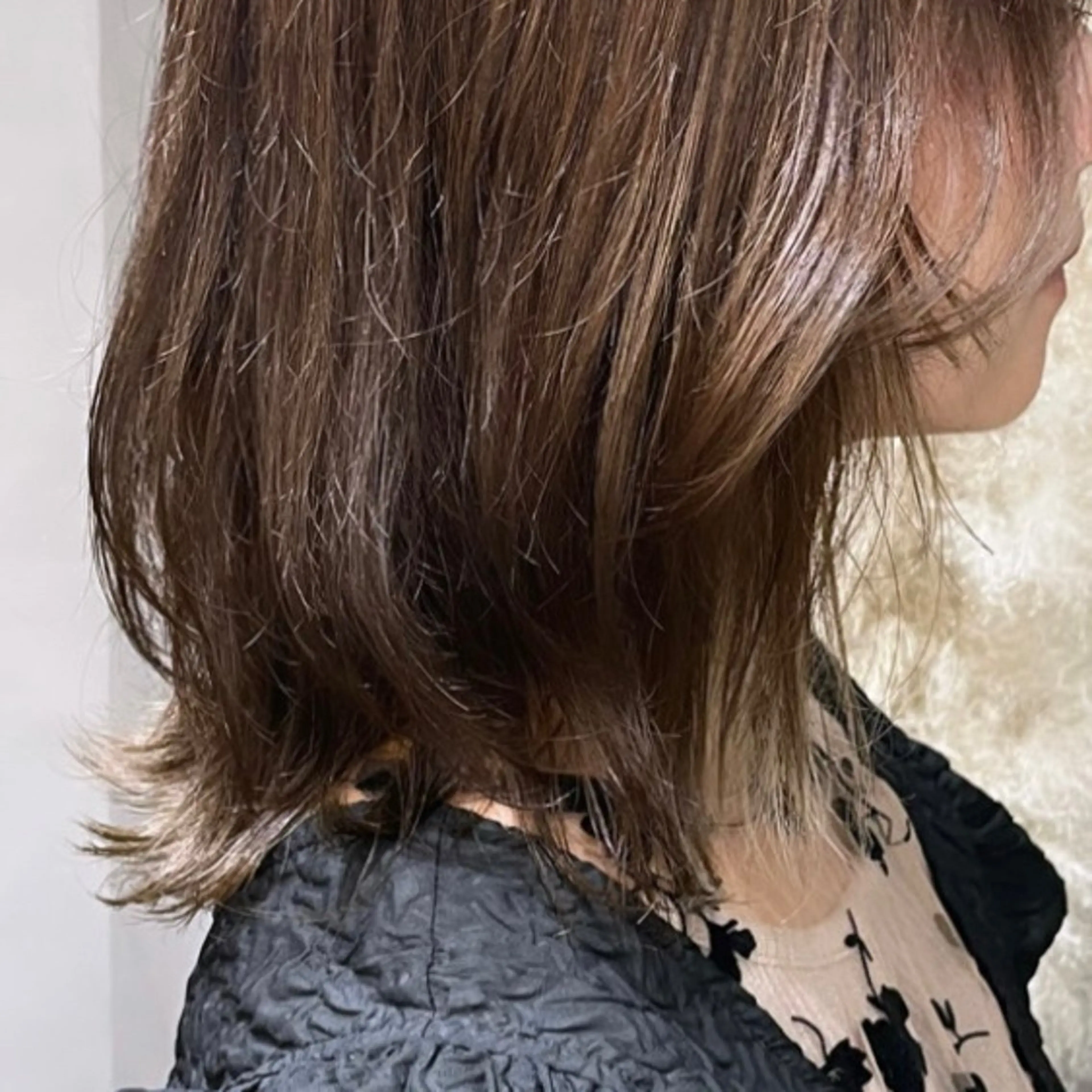 ミディアム カラー ベージュカラー ヘアカラー Rui/透明感カラー 暖色/レイヤーカットのヘアスタイル