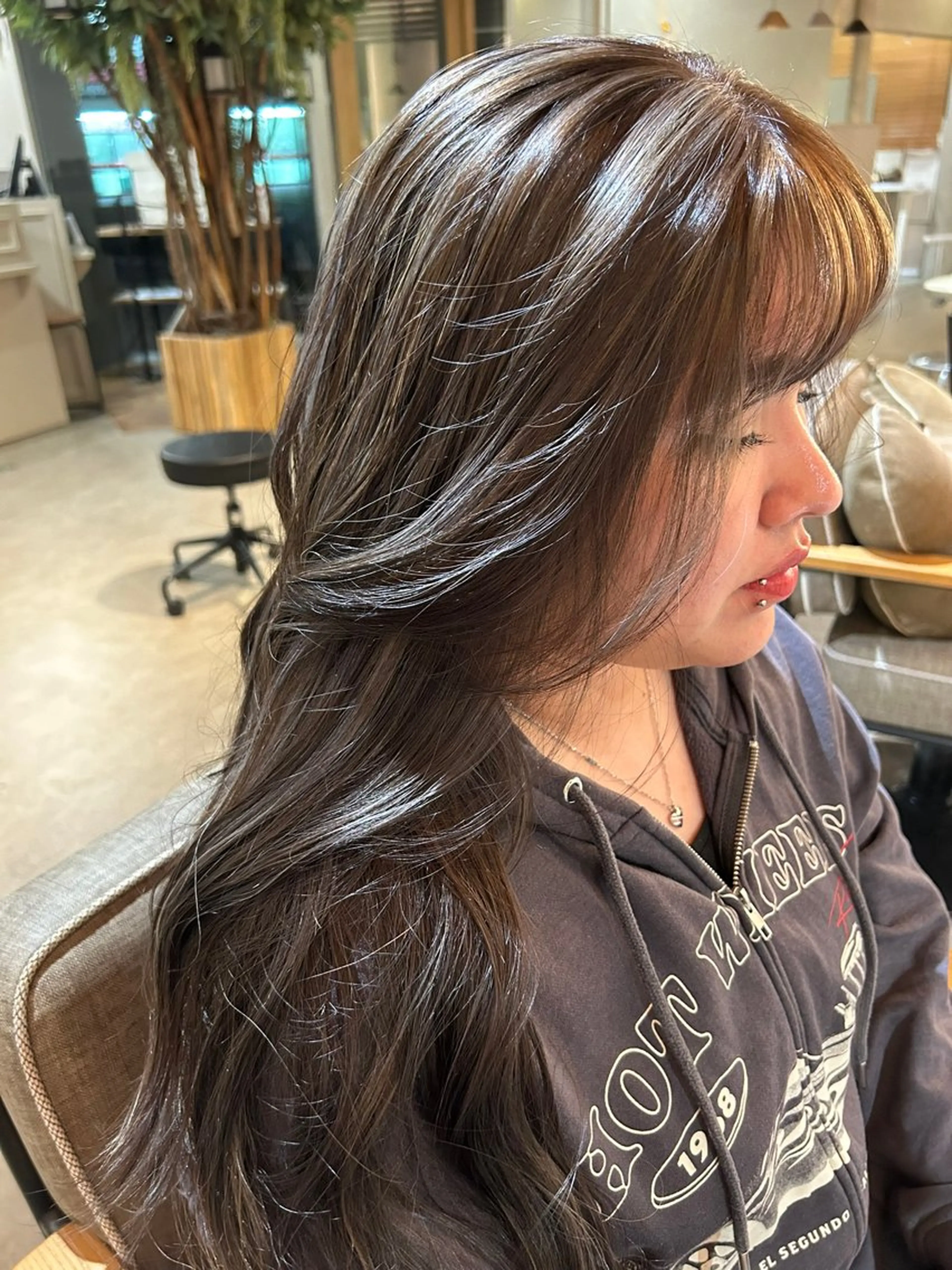 カラー 久保 璃々花のヘアスタイル