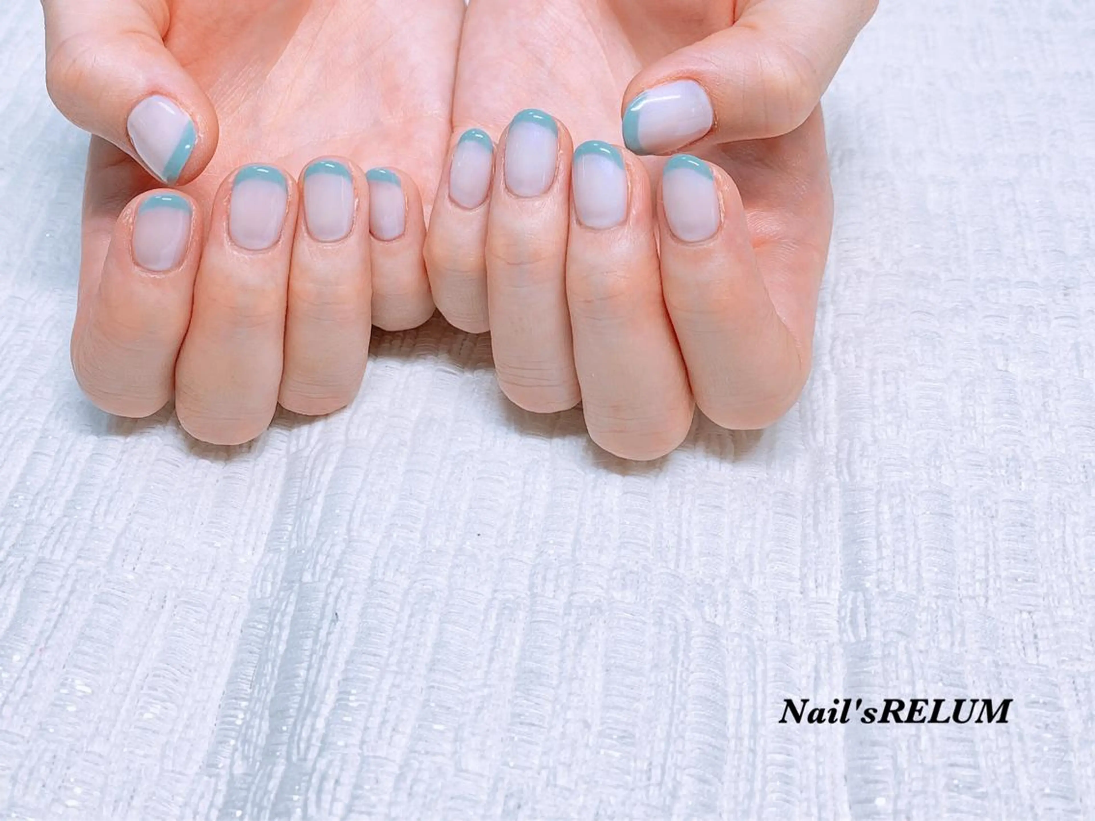 ネイル フレンチネイル ハンドネイル THECOLORS所属・近貞 莉奈のネイルデザイン