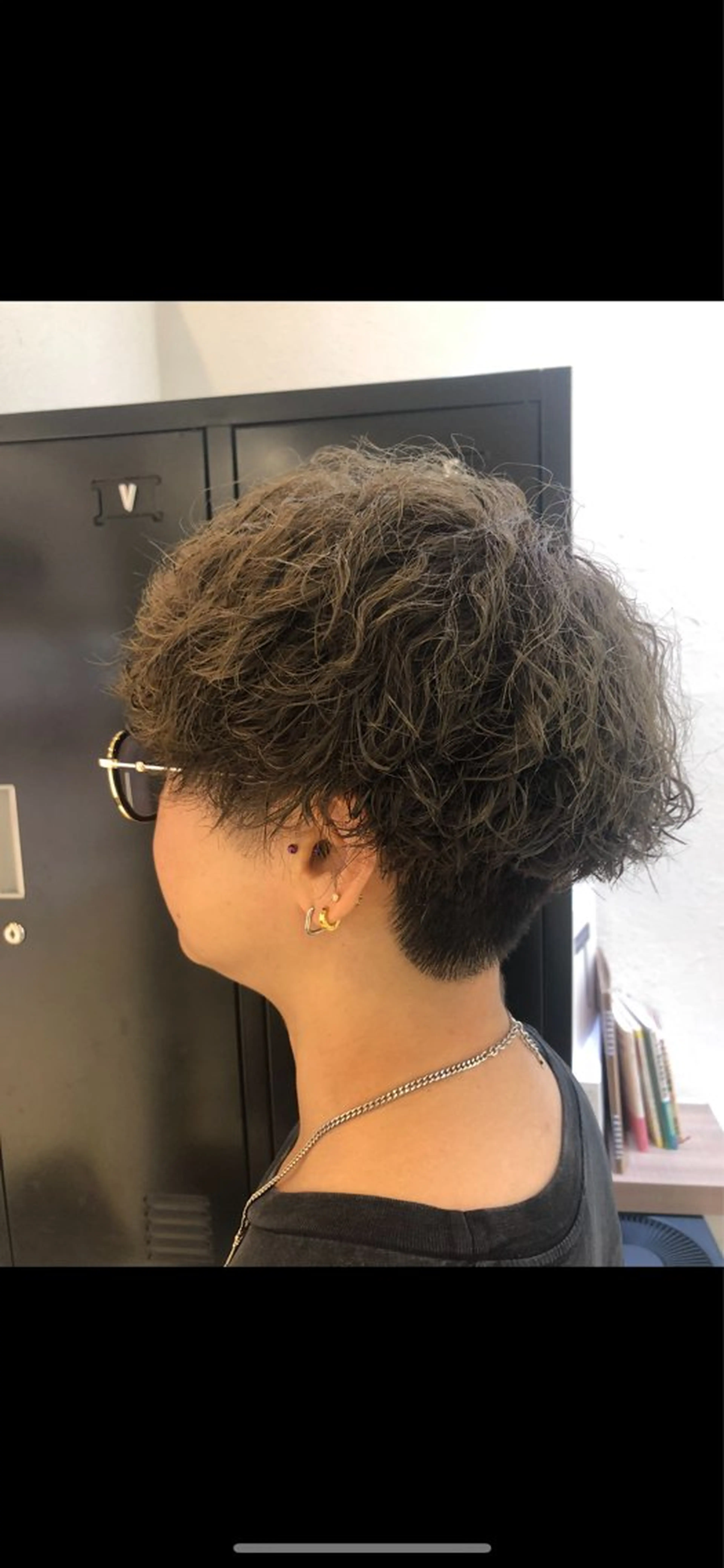 ショート カラー ヘアカラー トリートメント 艶質改善/縮毛矯正 ササキナツミのヘアスタイル