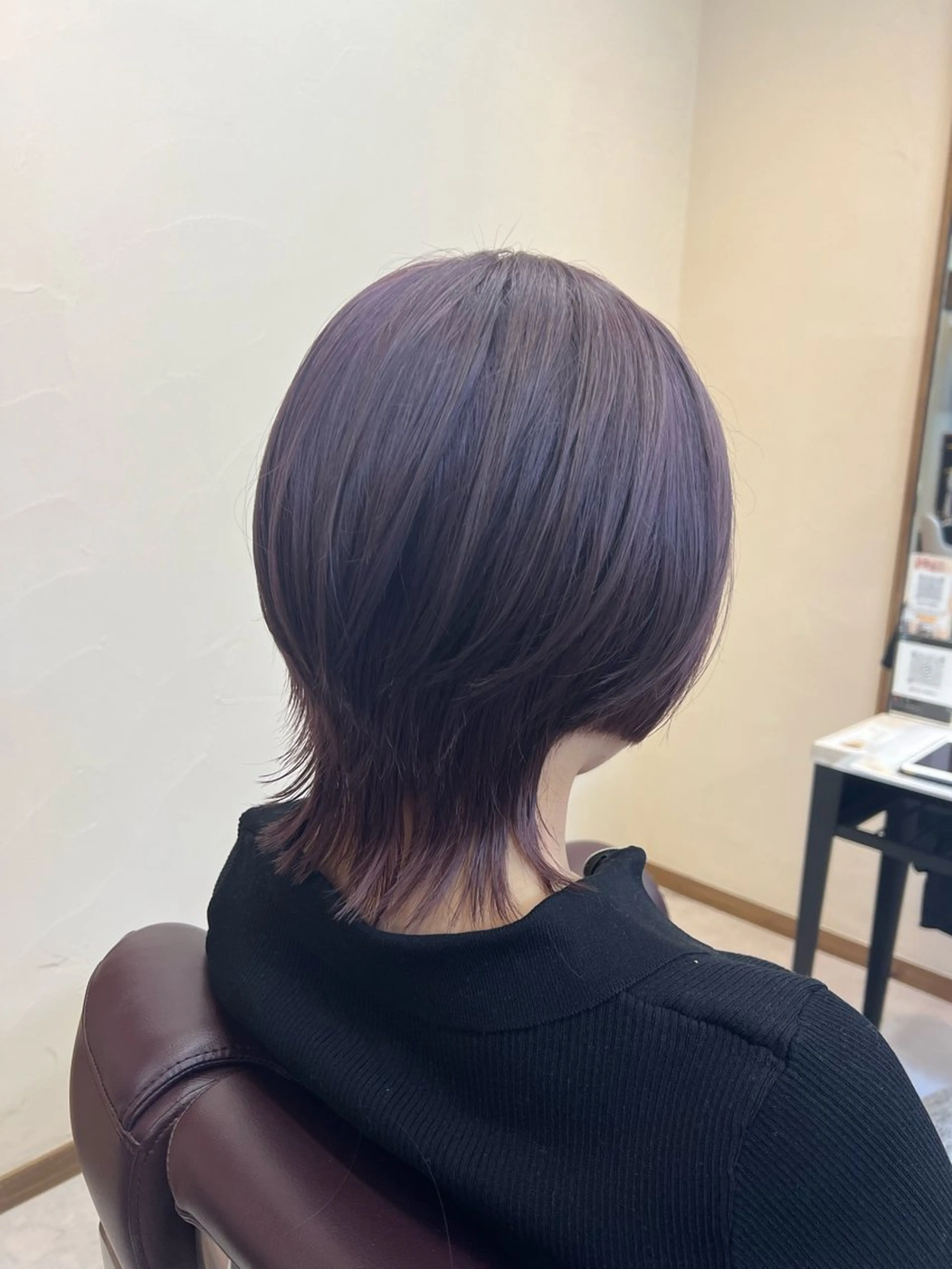 ショート カラー ブリーチ ラベンダーカラー ウルフカット 石黒 理々花のヘアスタイル