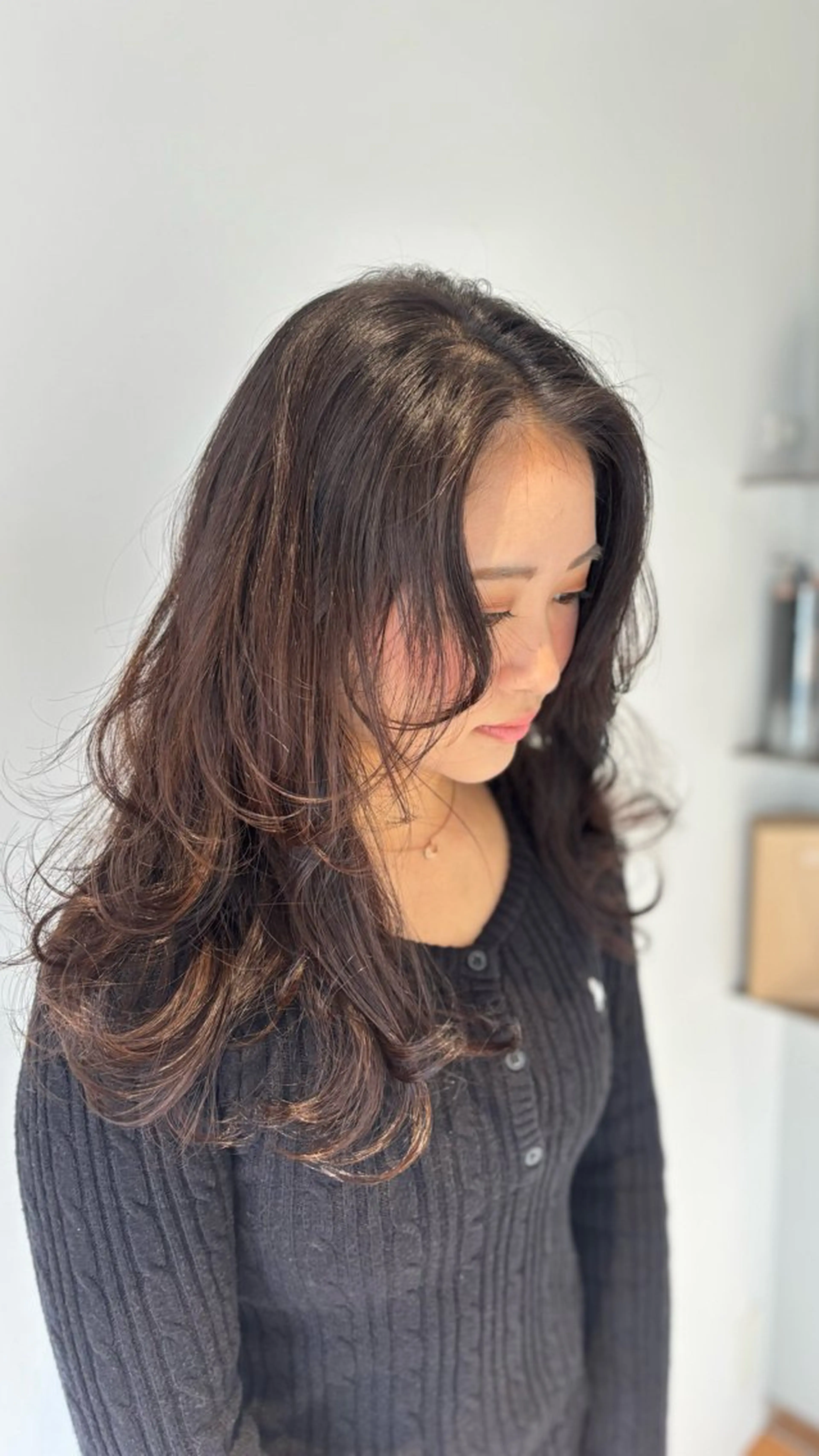 ロング 白土 さくらのヘアスタイル
