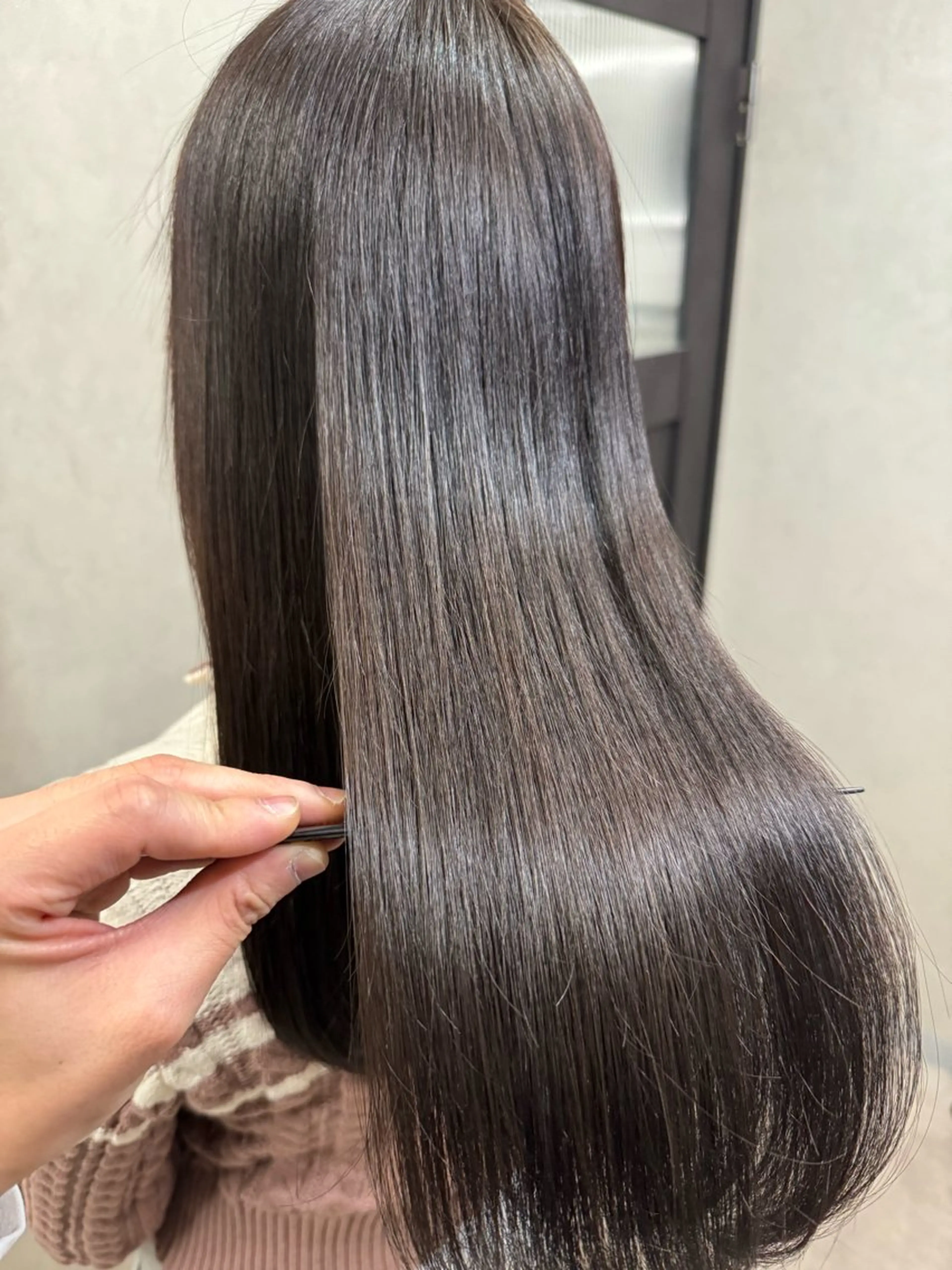 ロング カット ヘアカラー トリートメント 髪質改善特化美容師 YOUのヘアスタイル