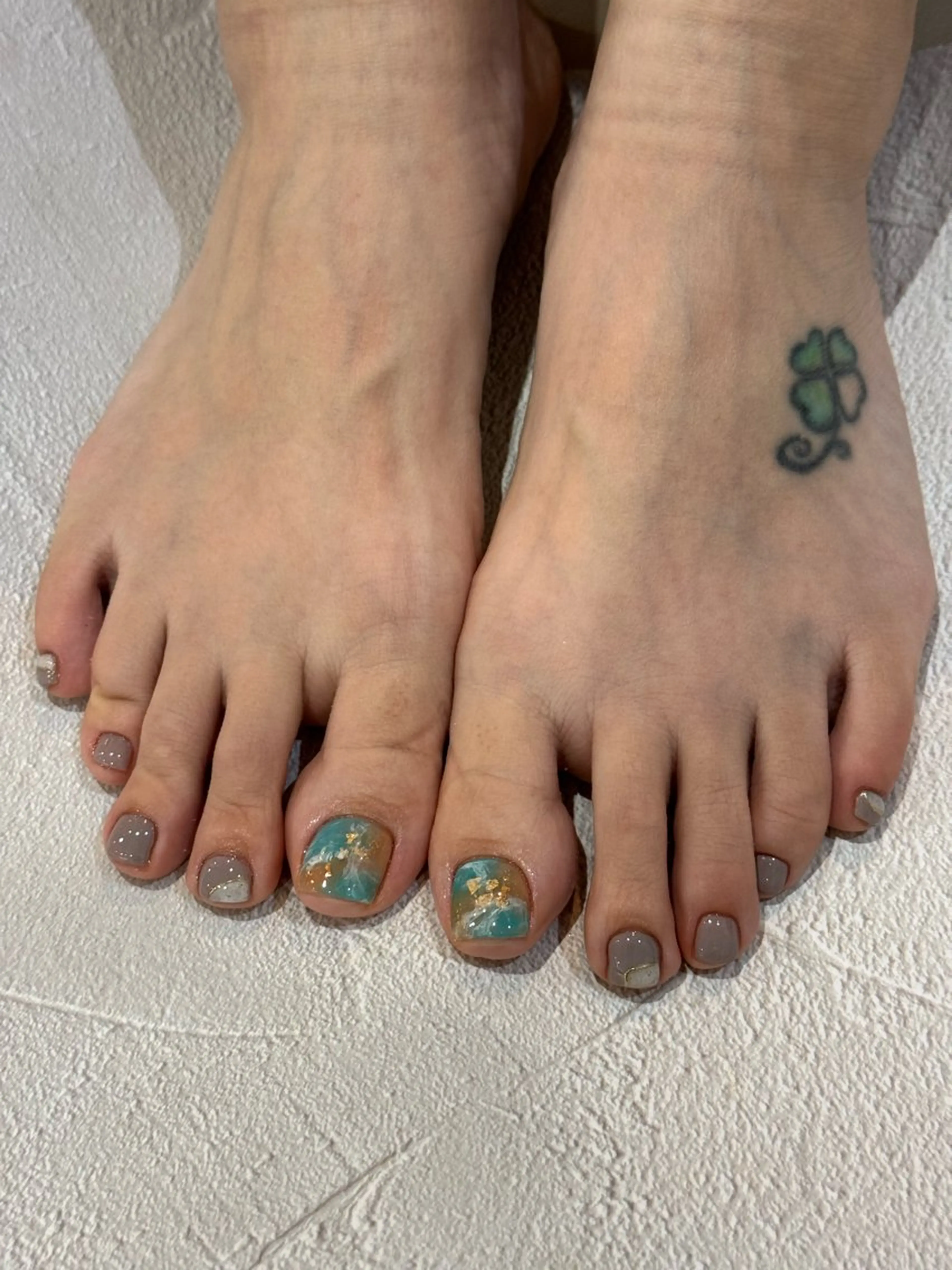 ネイル フットネイル MONICA KARENのネイルデザイン