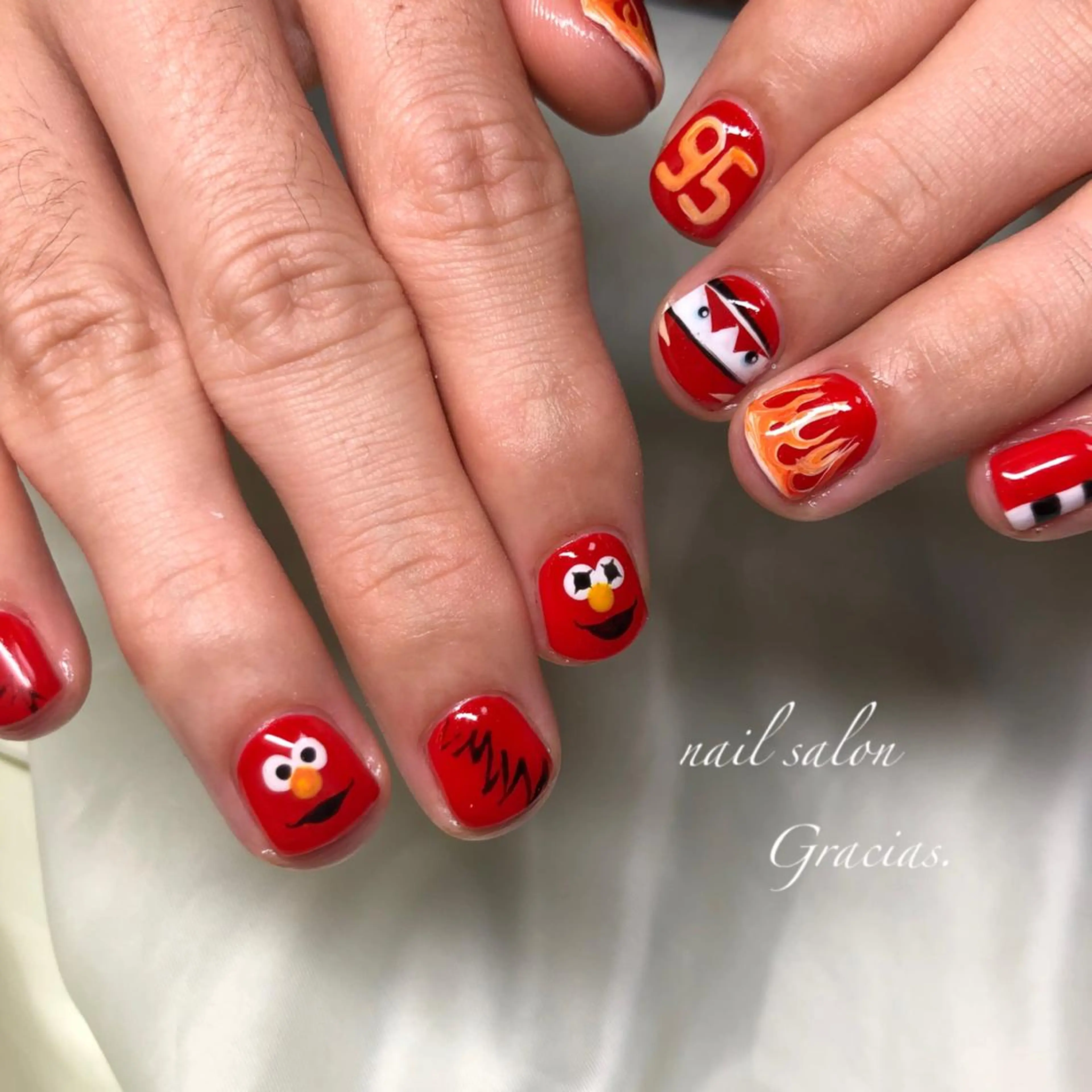ネイル ハンドネイル Gracias. rieのネイルデザイン