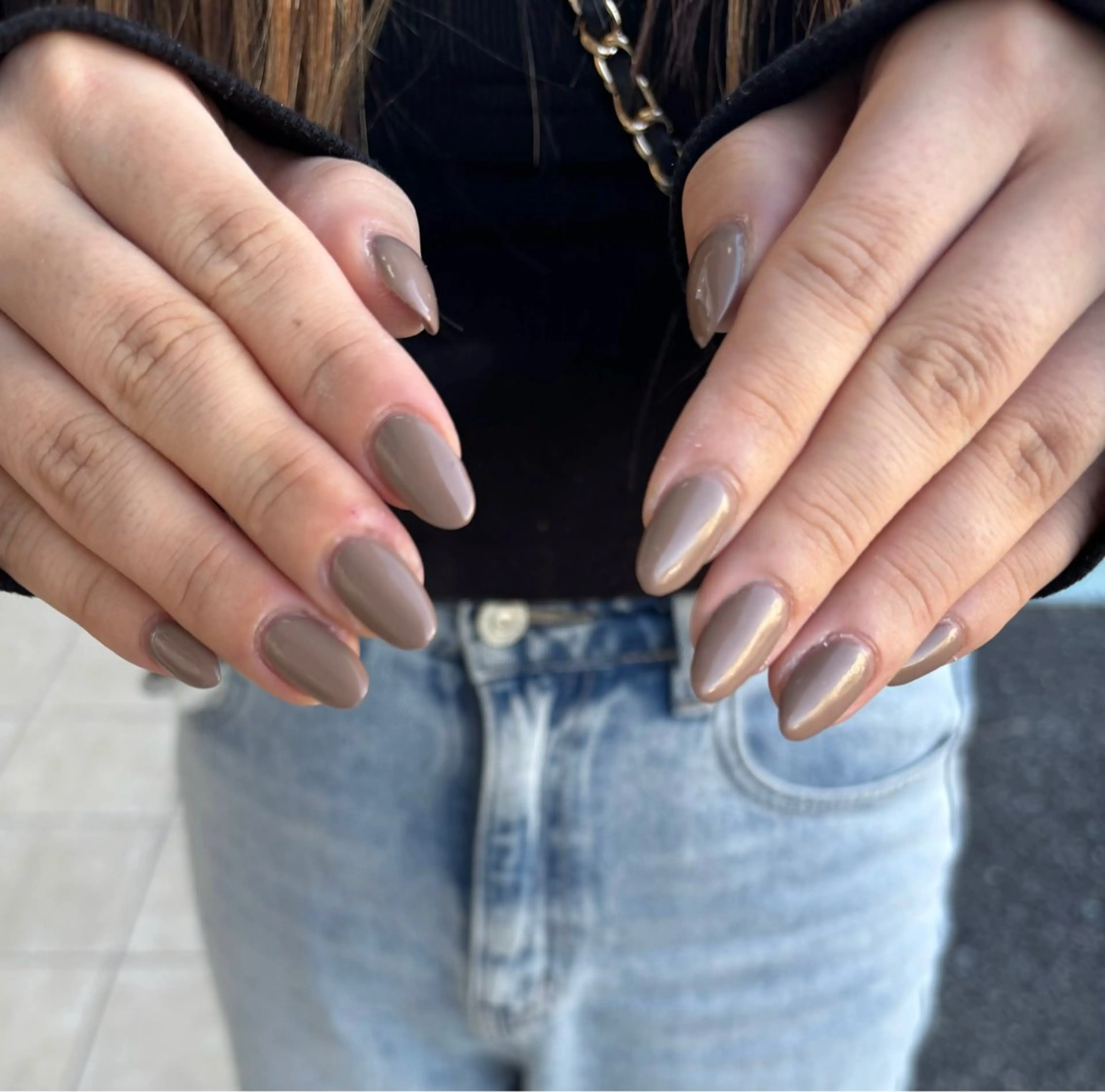 ネイル ブラウン ワンカラーネイル ハンドネイル WHITE NAIL甲府昭和店所属・WHITE NAIL misakiのネイルデザイン