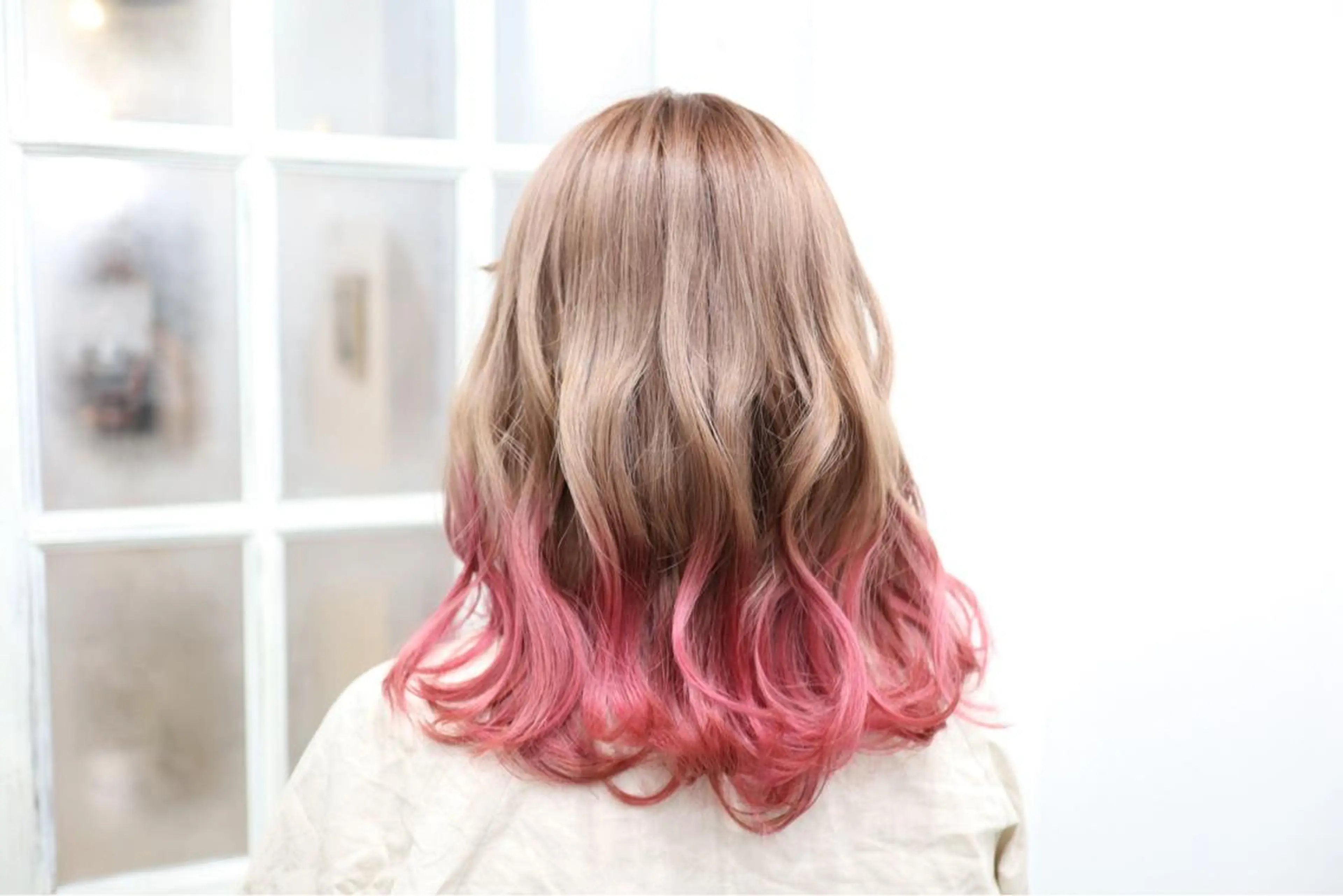 セミロング カラー アディクシーカラー ベージュカラー ブリーチ ケアブリーチ ダブルカラー ヘアカラー トリートメント ✨池袋ブリーチ特化 Hibiki✨のヘアスタイル