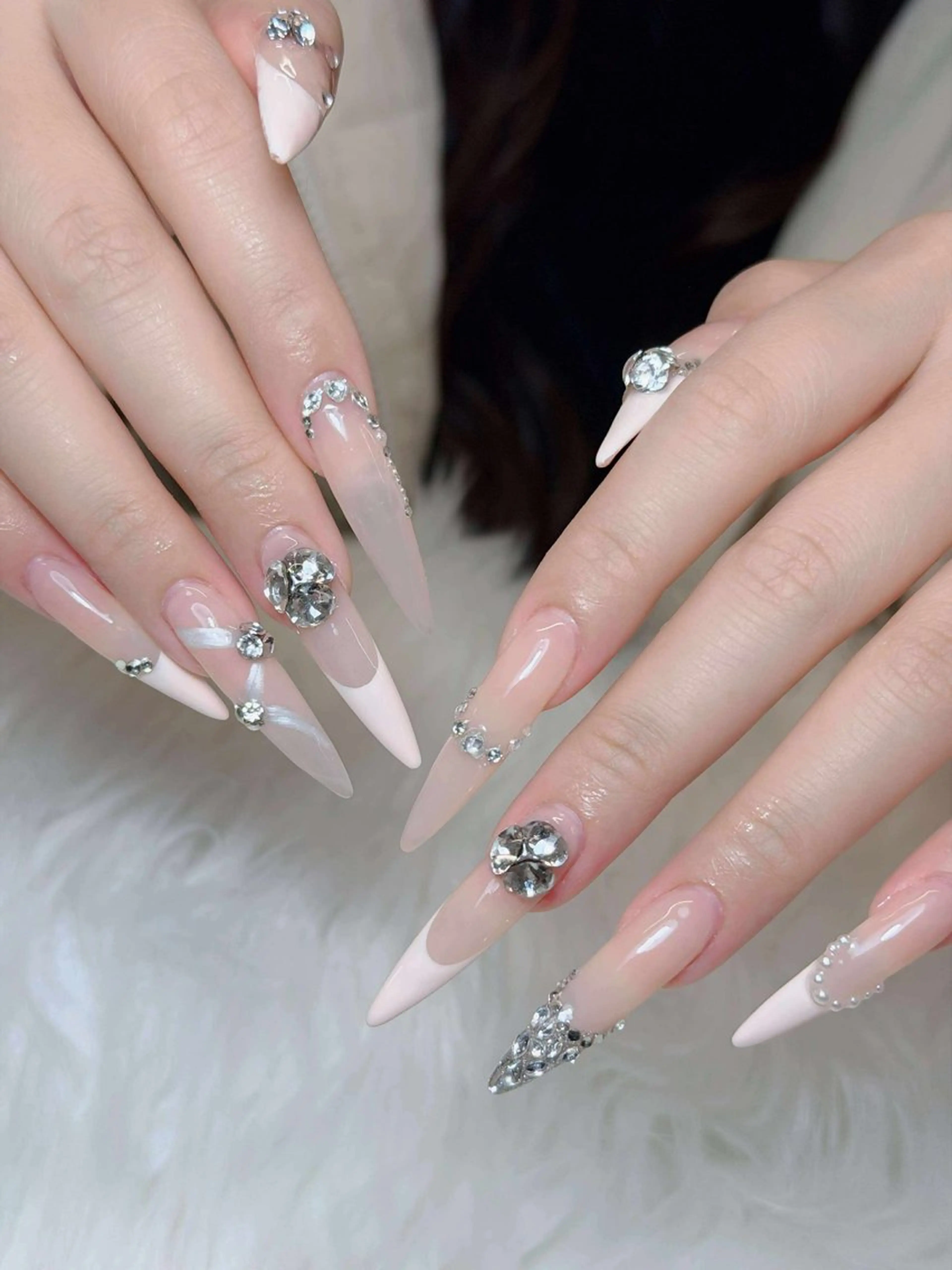 ネイル オーロラネイル チークネイル フットネイル フレンチネイル ハロウィン ハンドネイル Lumi Nail 新大久保3‘のネイルデザイン