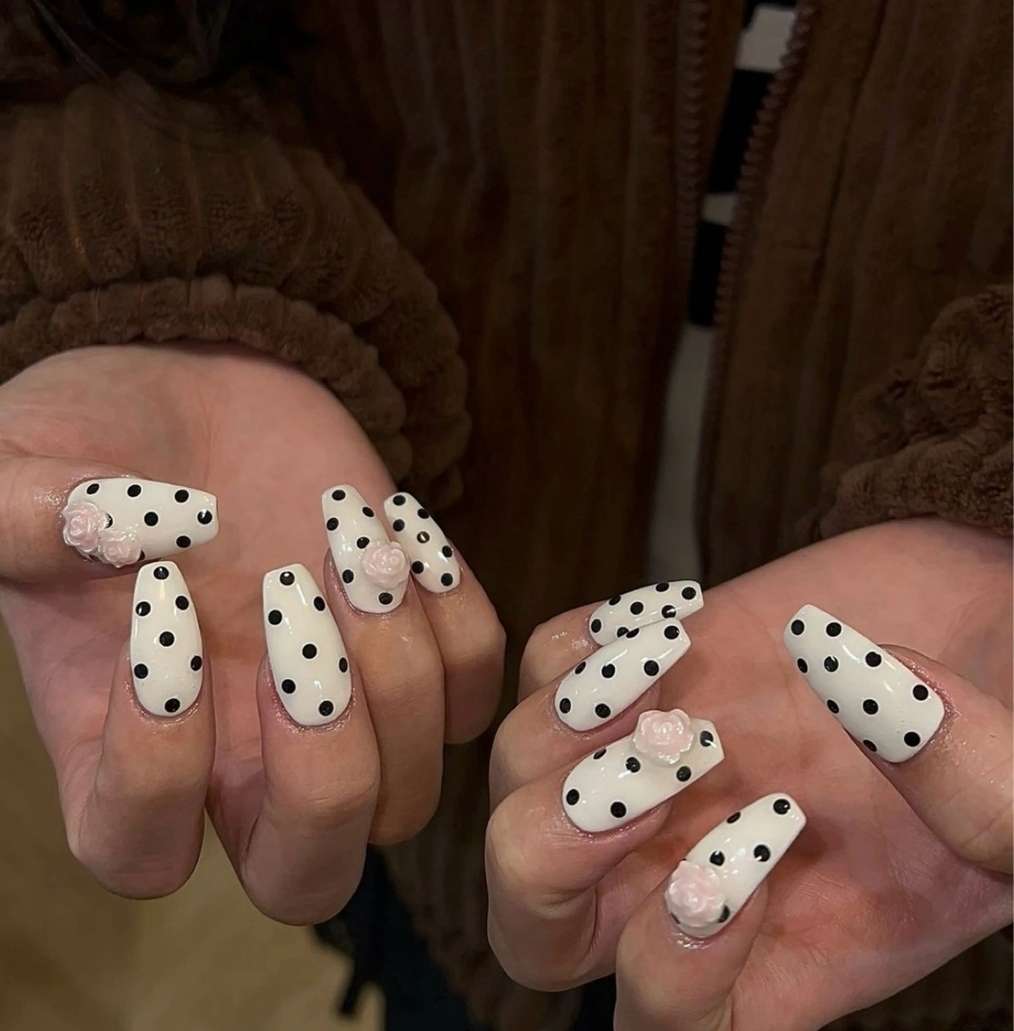 ネイル チークネイル フットネイル グラデーション 韓国ネイル 持ち込み Kawaii Nail Salon所属・YURI NAIL NARITAのネイルデザイン