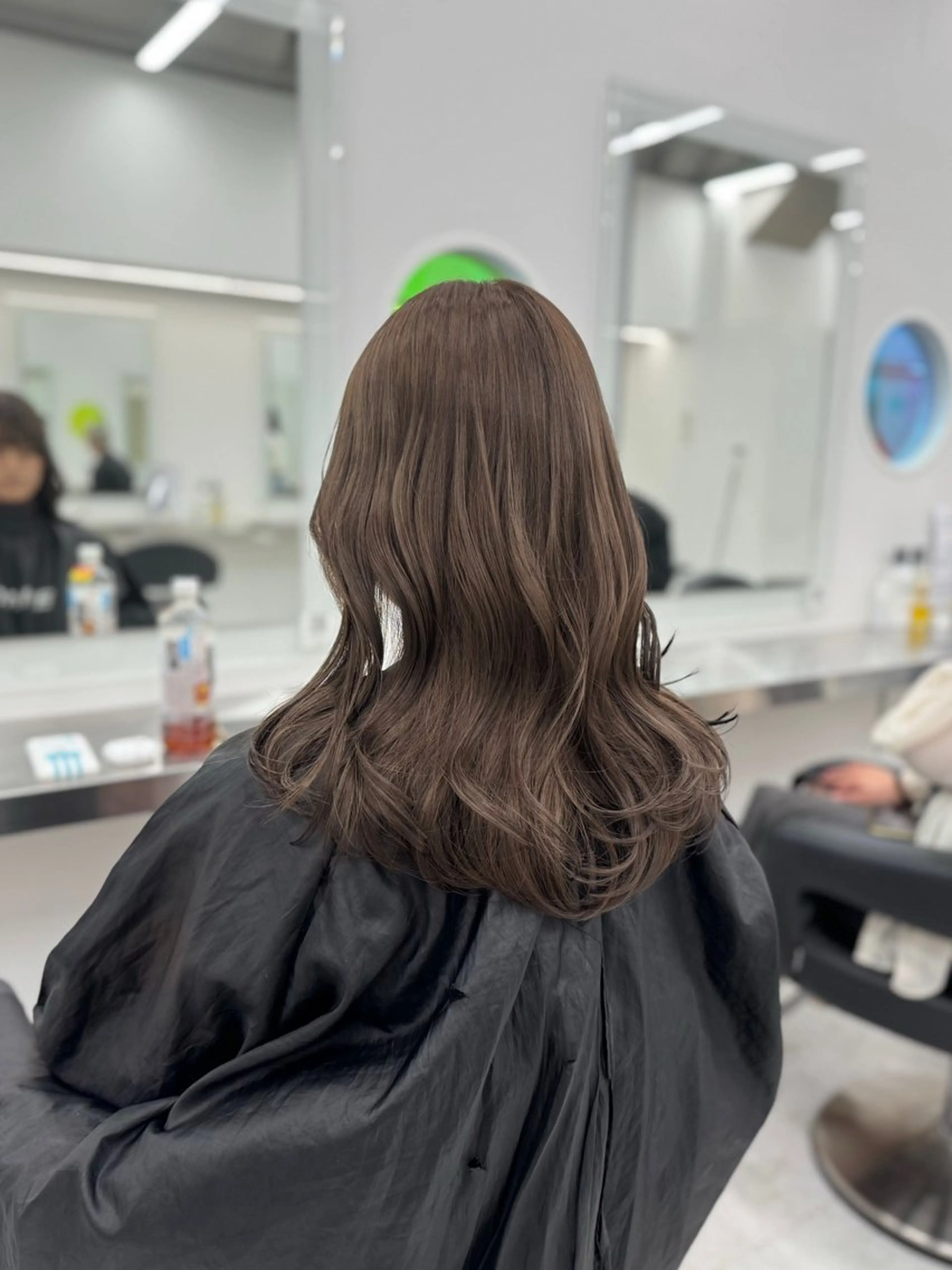 ロング カラー ヘアカラー ヘアセット 透明感 カラーしゅうじのヘアスタイル