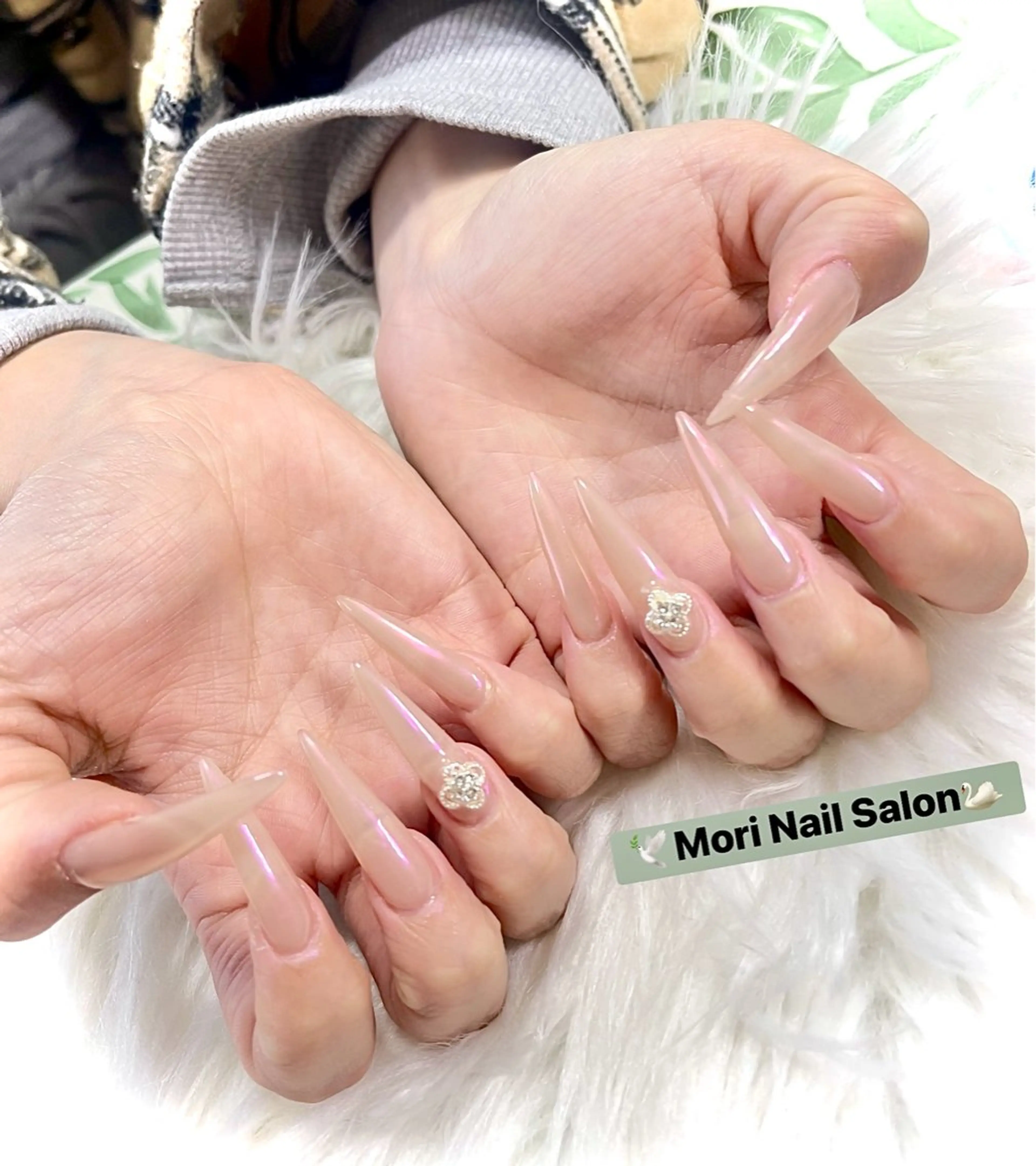 ネイル ハンドネイル MORI ネイル SALONのネイルデザイン