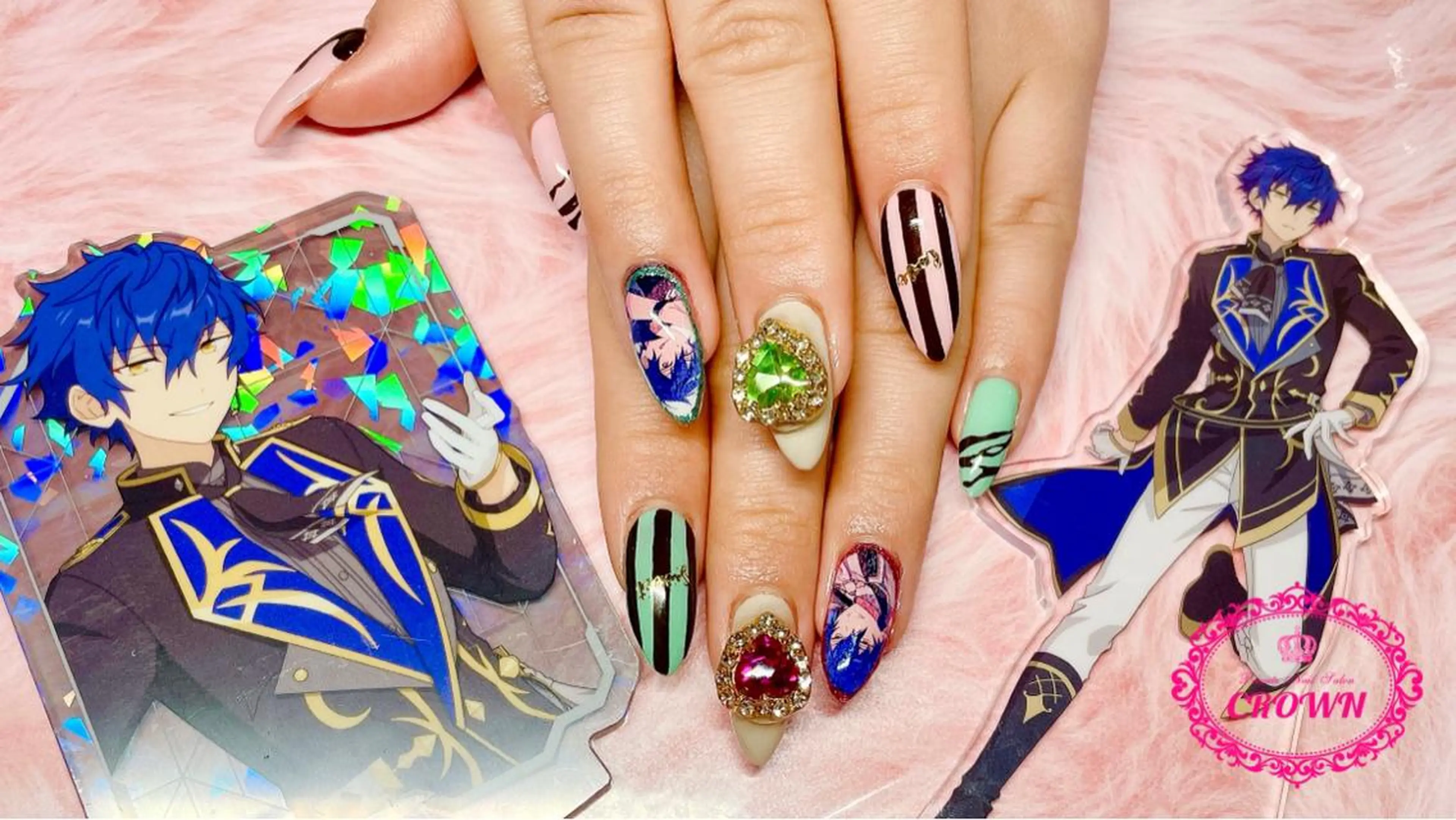 ネイル CROWN プライベートサロンのネイルデザイン