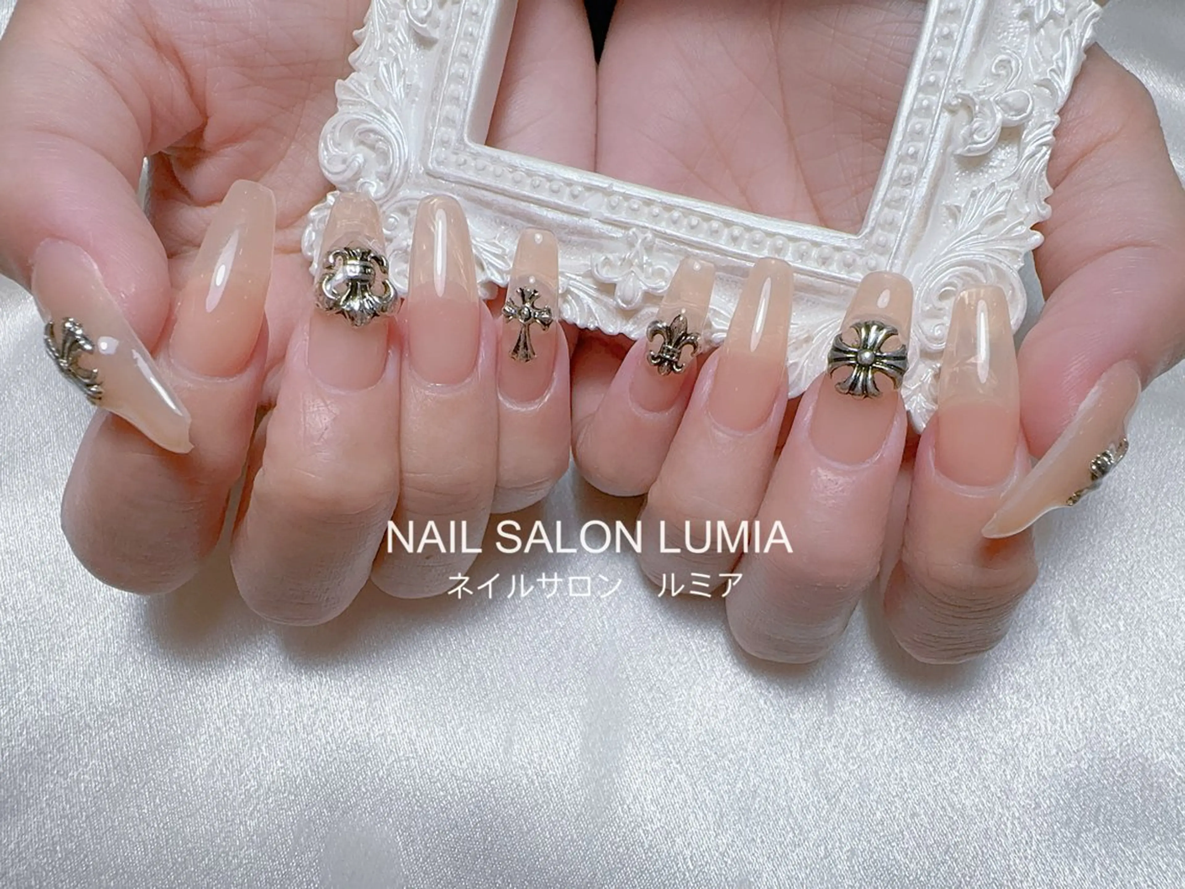 ネイル ハンドネイル ネイルサロン ルミア Lumia 店長のネイルデザイン