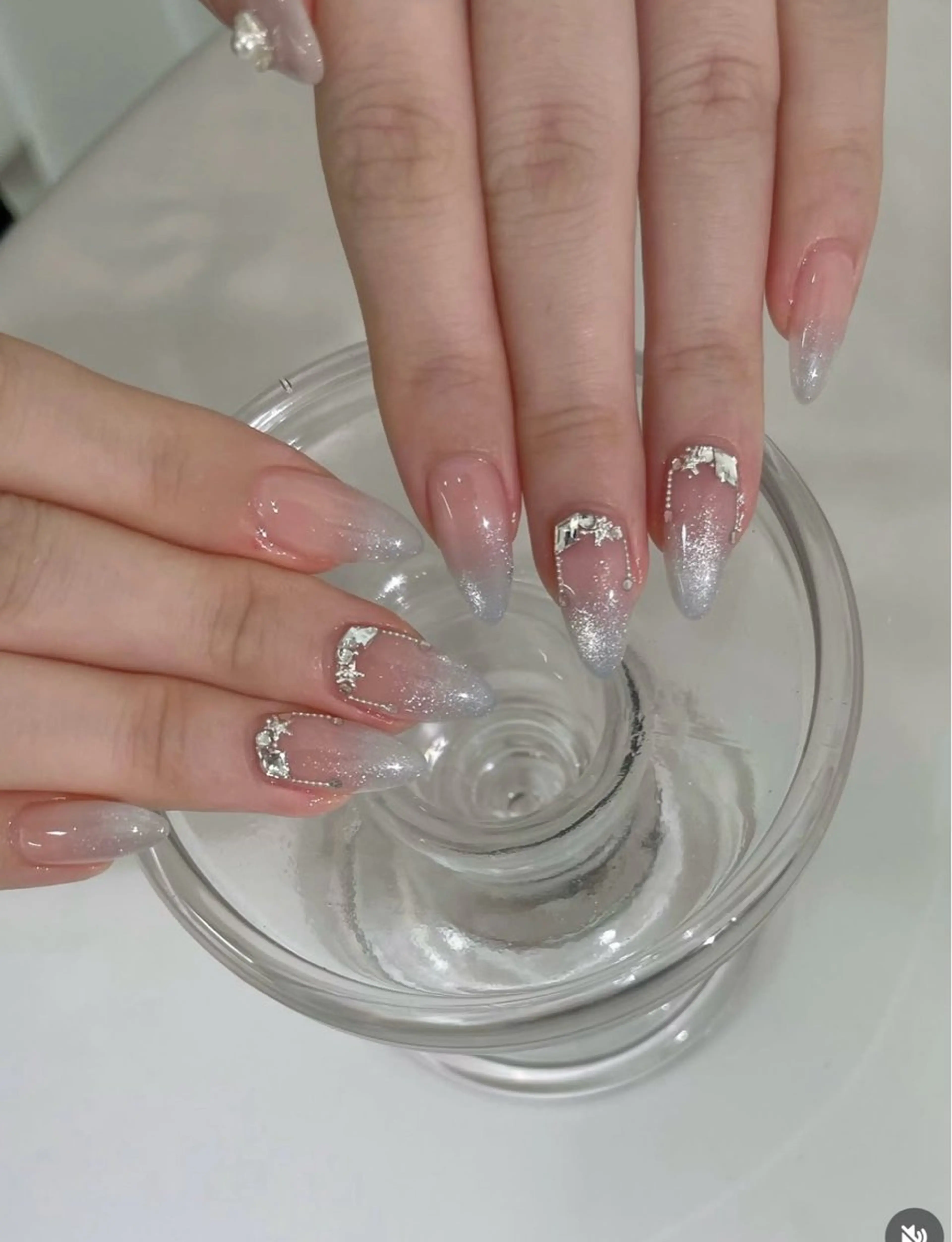 ネイル ボルドー ブラウン チークネイル ドット フットネイル yurinail所属・yuri nail 高田馬場のネイルデザイン