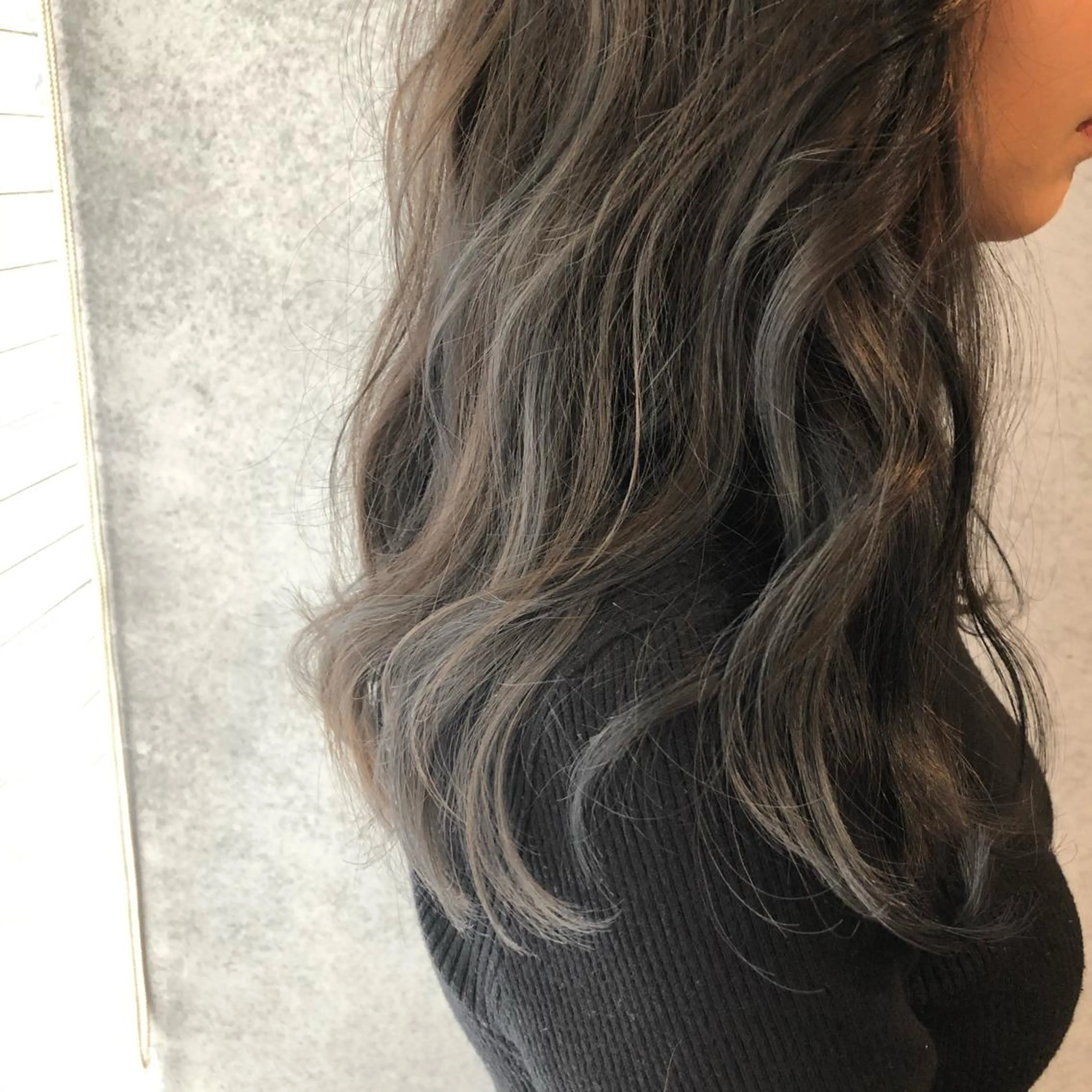 ロング カラー Minami🩵 新宿のヘアスタイル