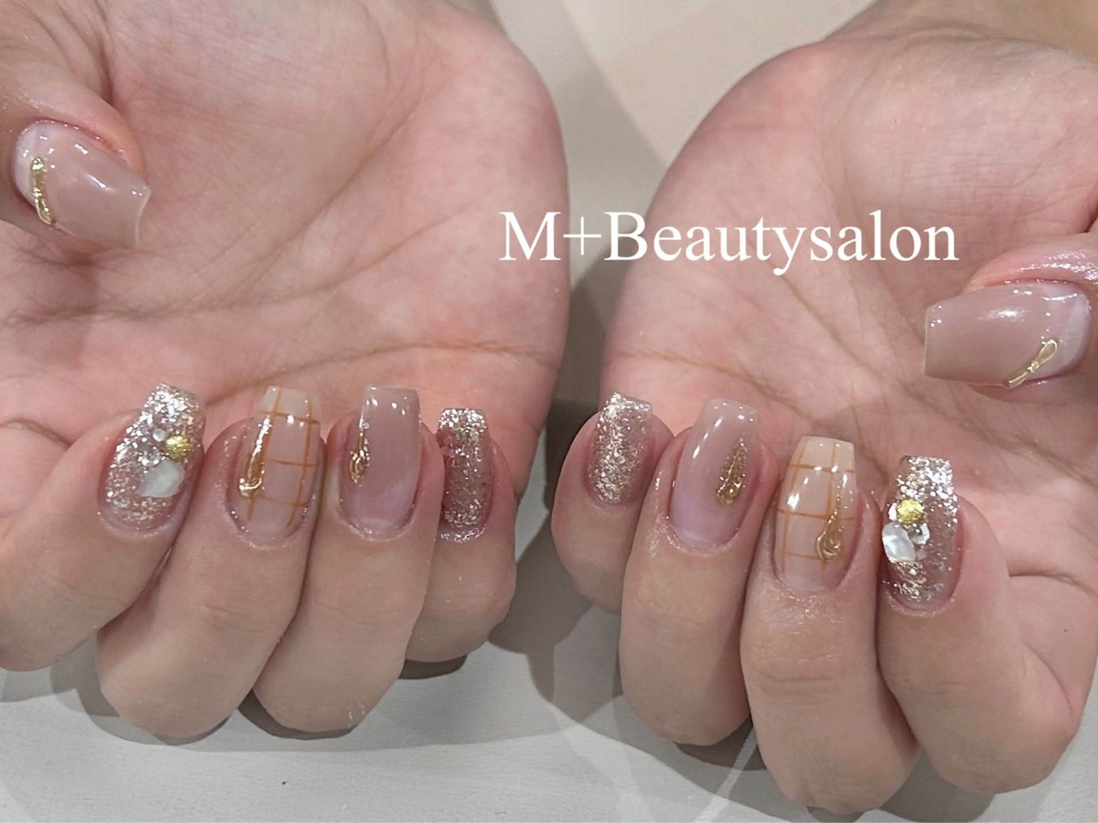 ネイル M+  Beauty Salonのネイルデザイン