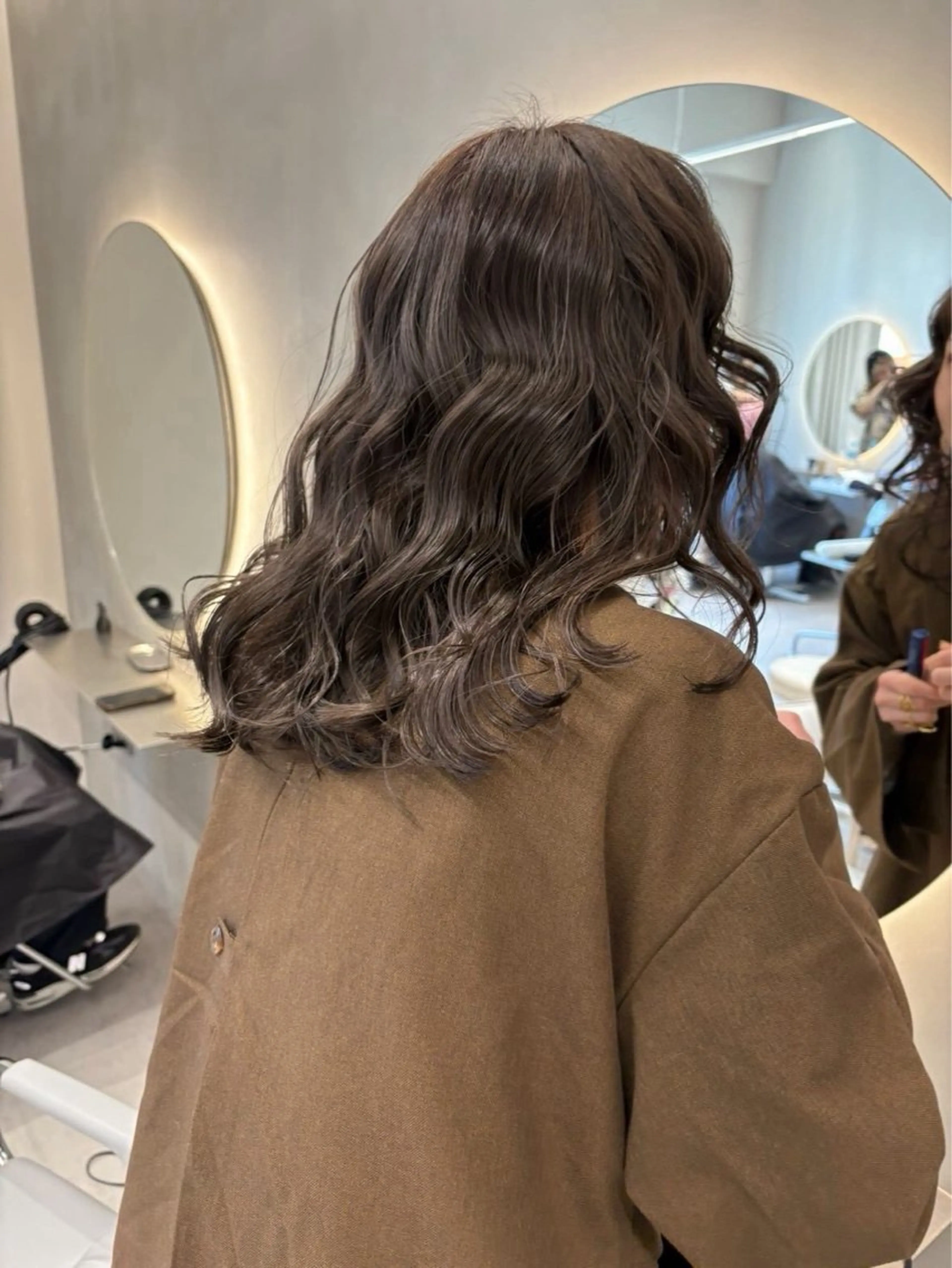 ロング ヘアカラー リン🔔ボブ cut ベージュカラー🤎のヘアスタイル