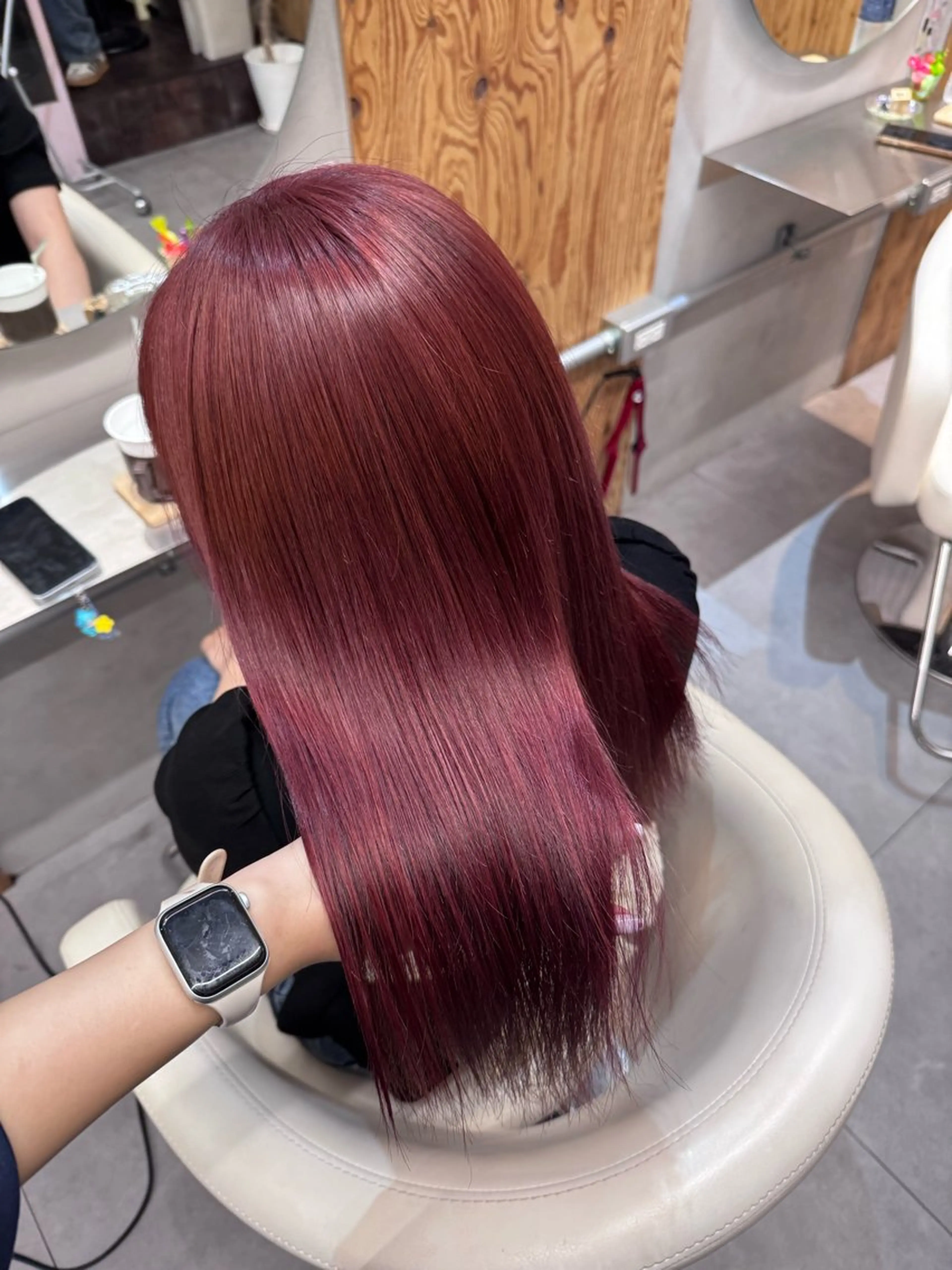 ロング カラー ブリーチ ダブルカラー ブリーチなしカラー ピンクカラー レッドカラー ハイトーン縮毛/暖色 なーな🎀🤍のヘアスタイル