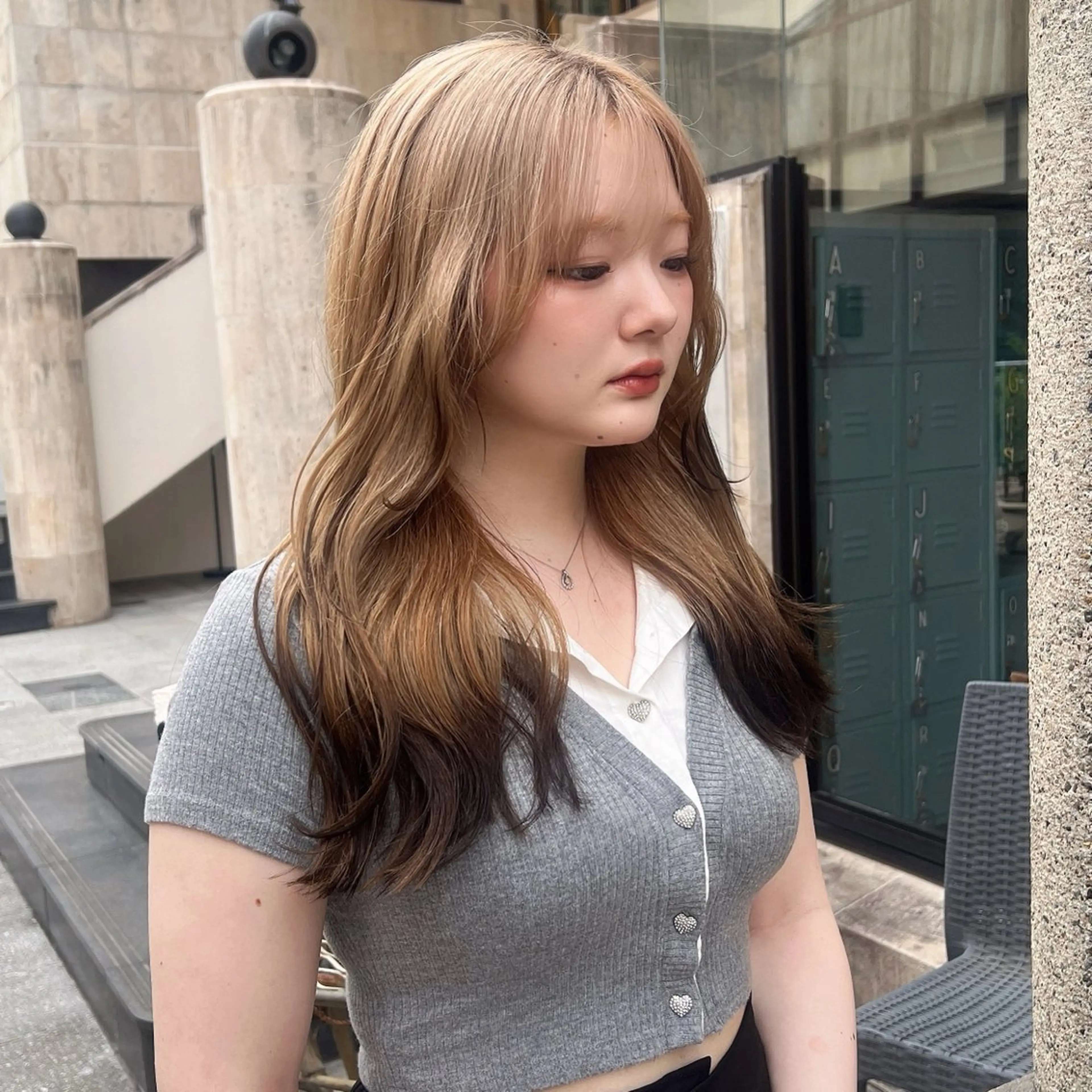 ロング カラー カット ヘアカラー 赤みゼロ/透明感 カラー🌿KANTAのヘアスタイル