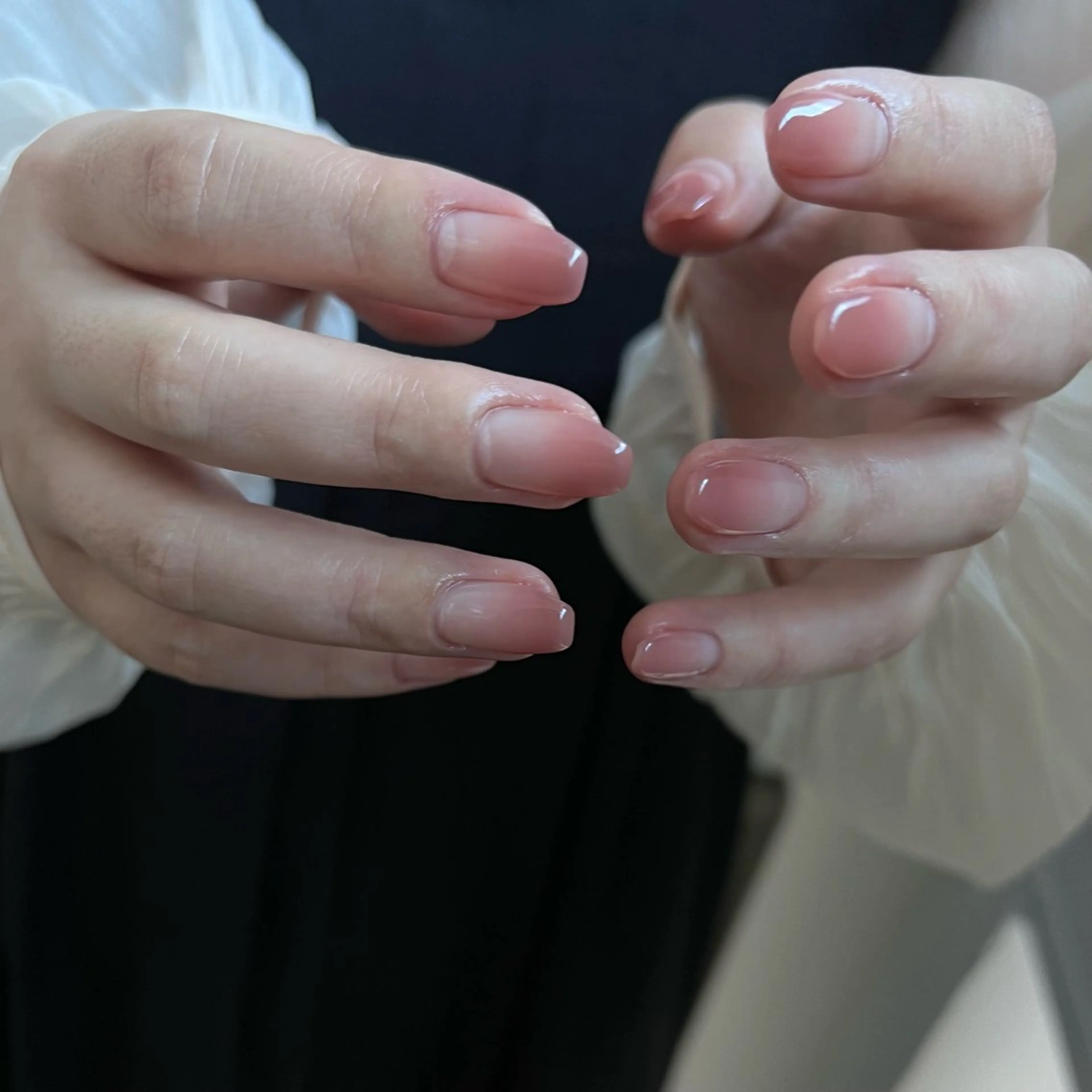 【他店オフあり】グラデーションネイル🪸🫧の写真