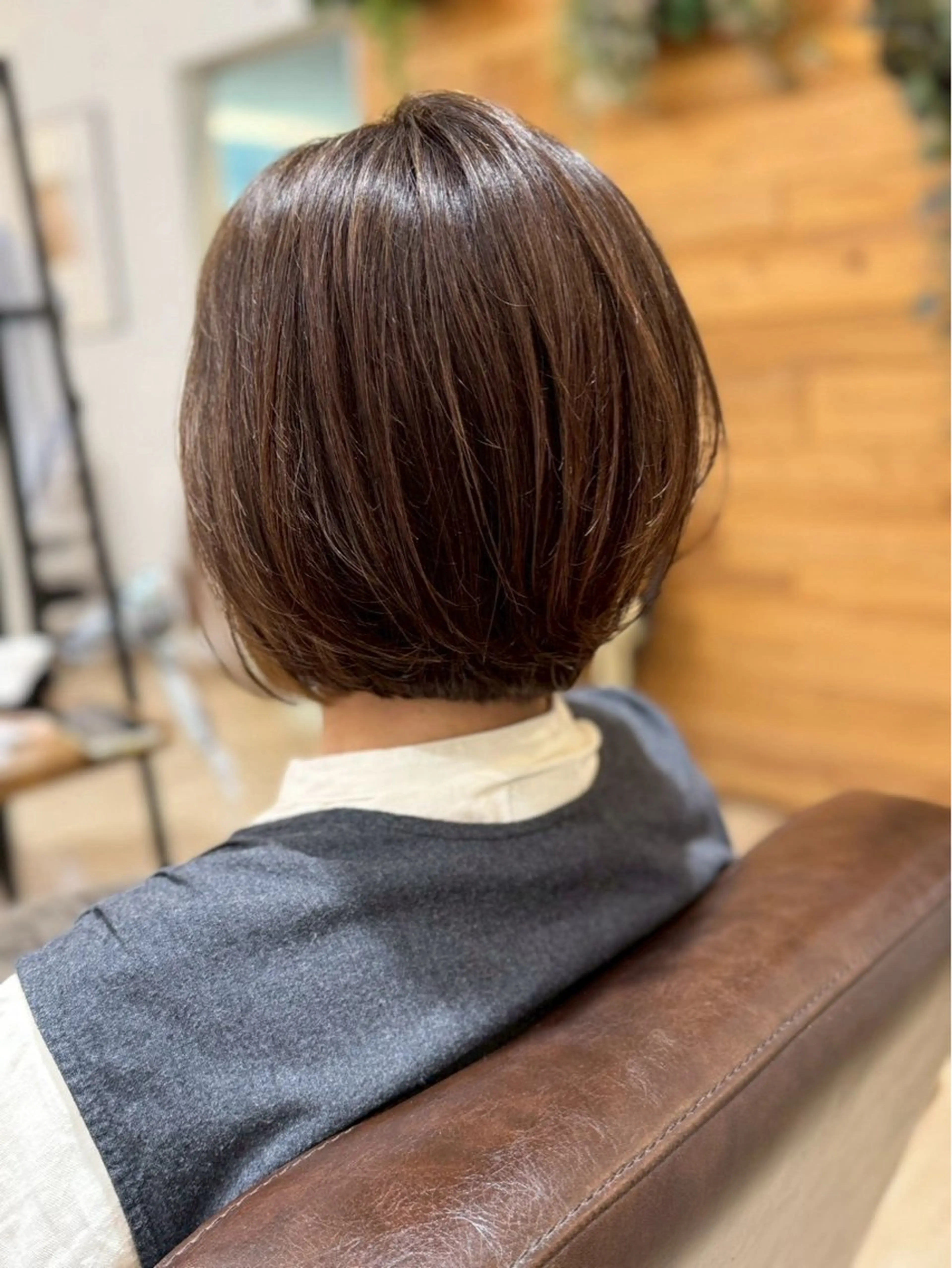 ミディアム ヘアカラー トリートメント ヘッドスパ 三輪 あおいのヘアスタイル