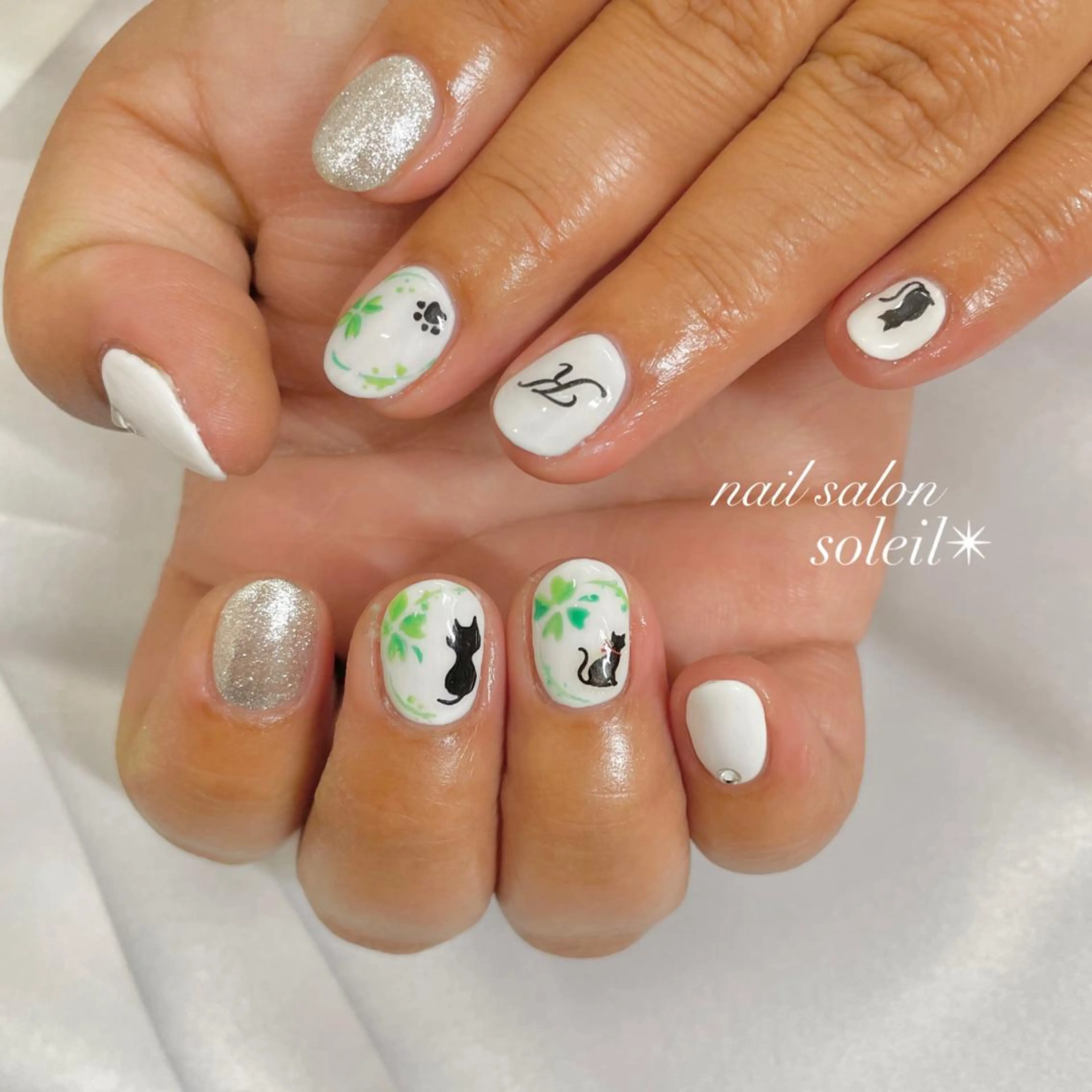 ネイル アニマル柄 フットネイル ジェルネイル ミラーネイル ニュアンスネイル 粟津 美紀のネイルデザイン